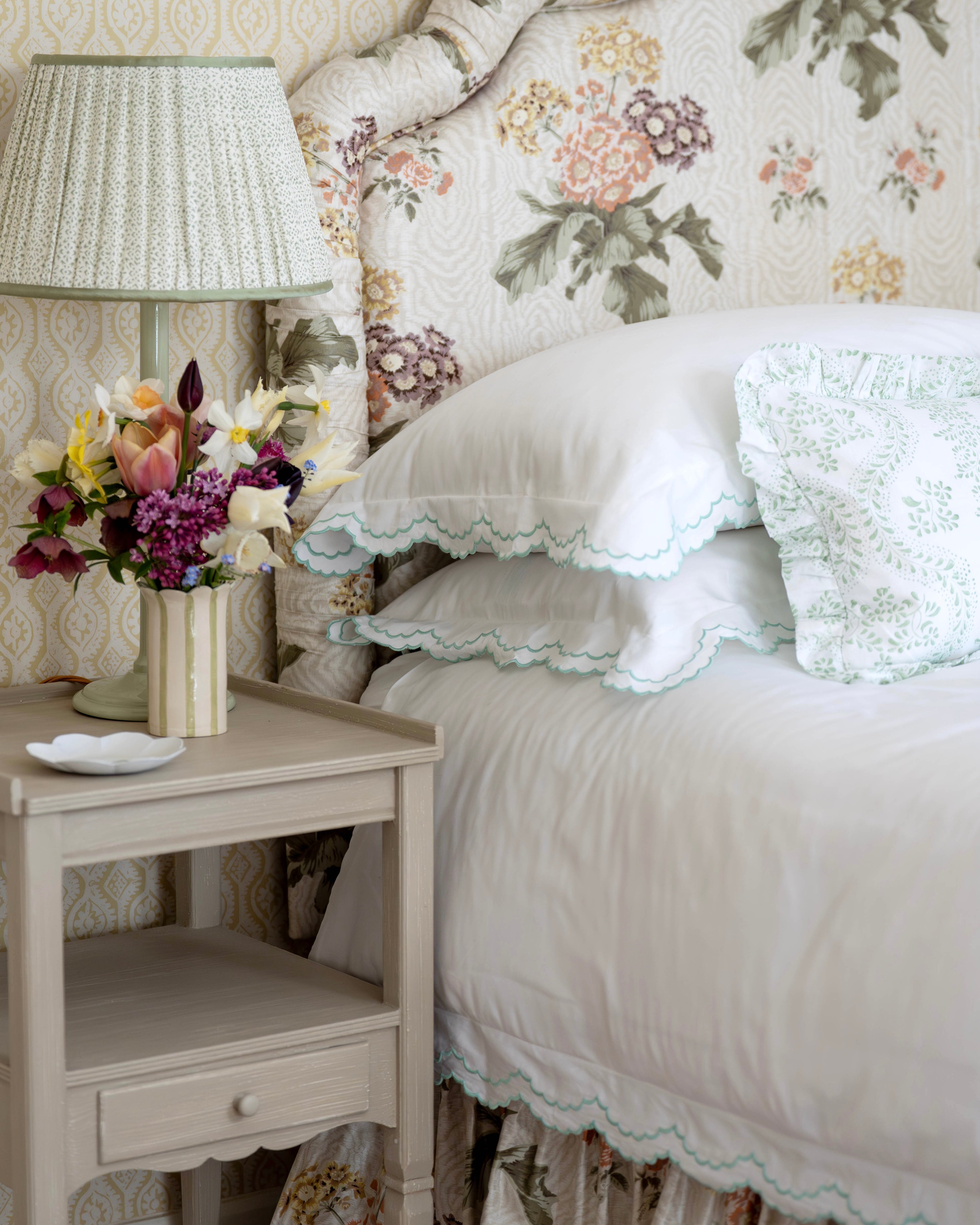 Green Isabella Scalloped Duvet Cover