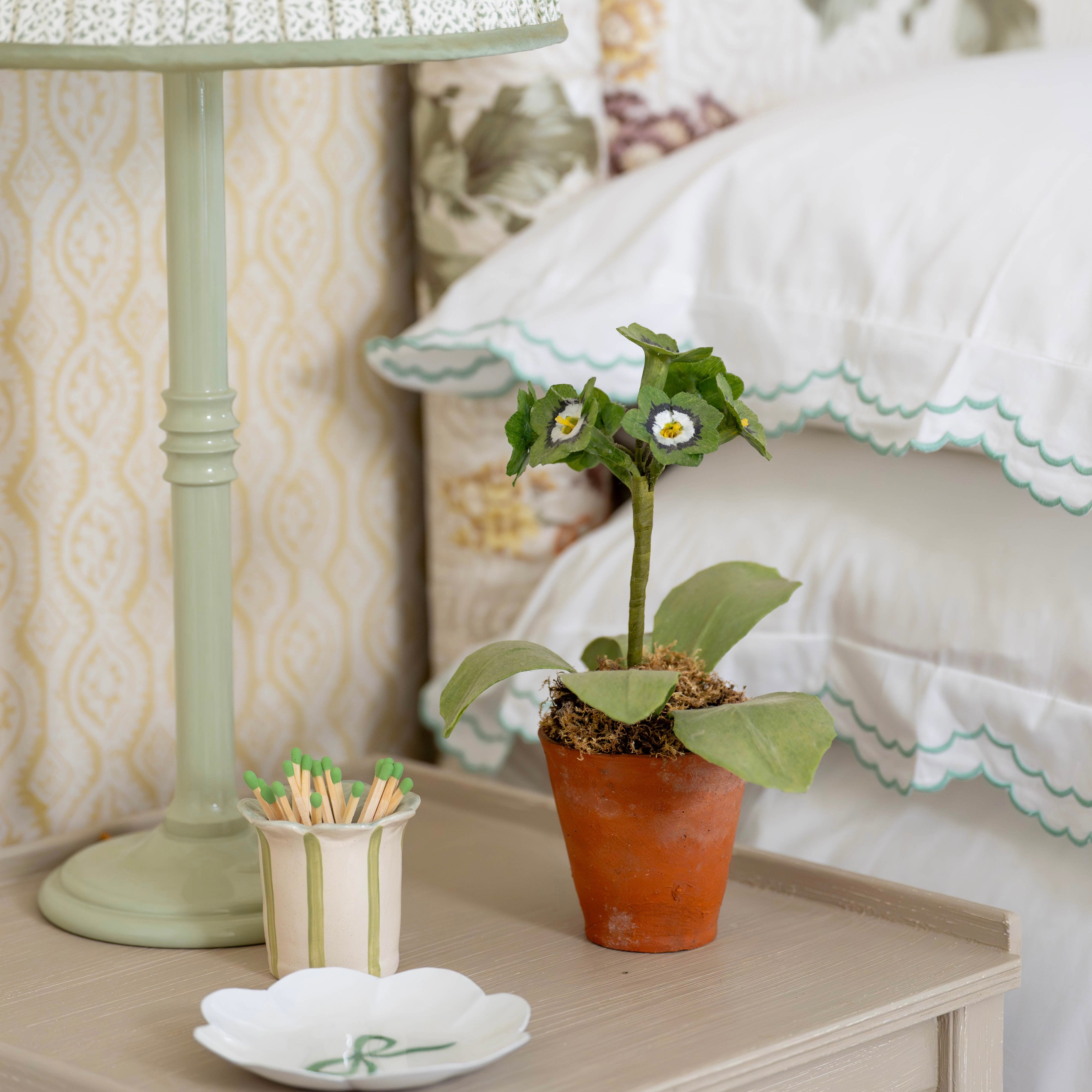 Green Auricula Wax Paper Flower Pot
