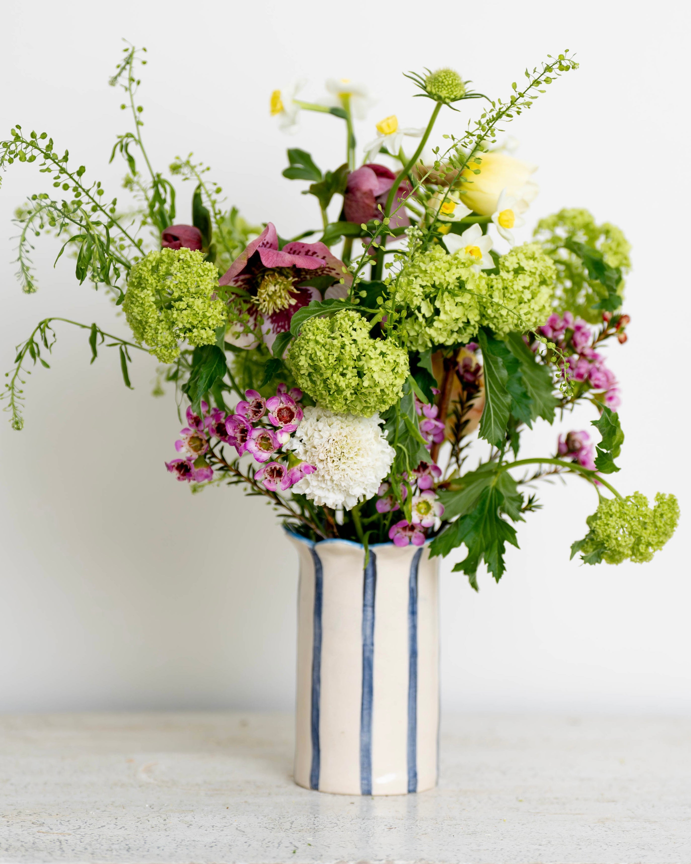 Navy Daisy Scalloped Vase
