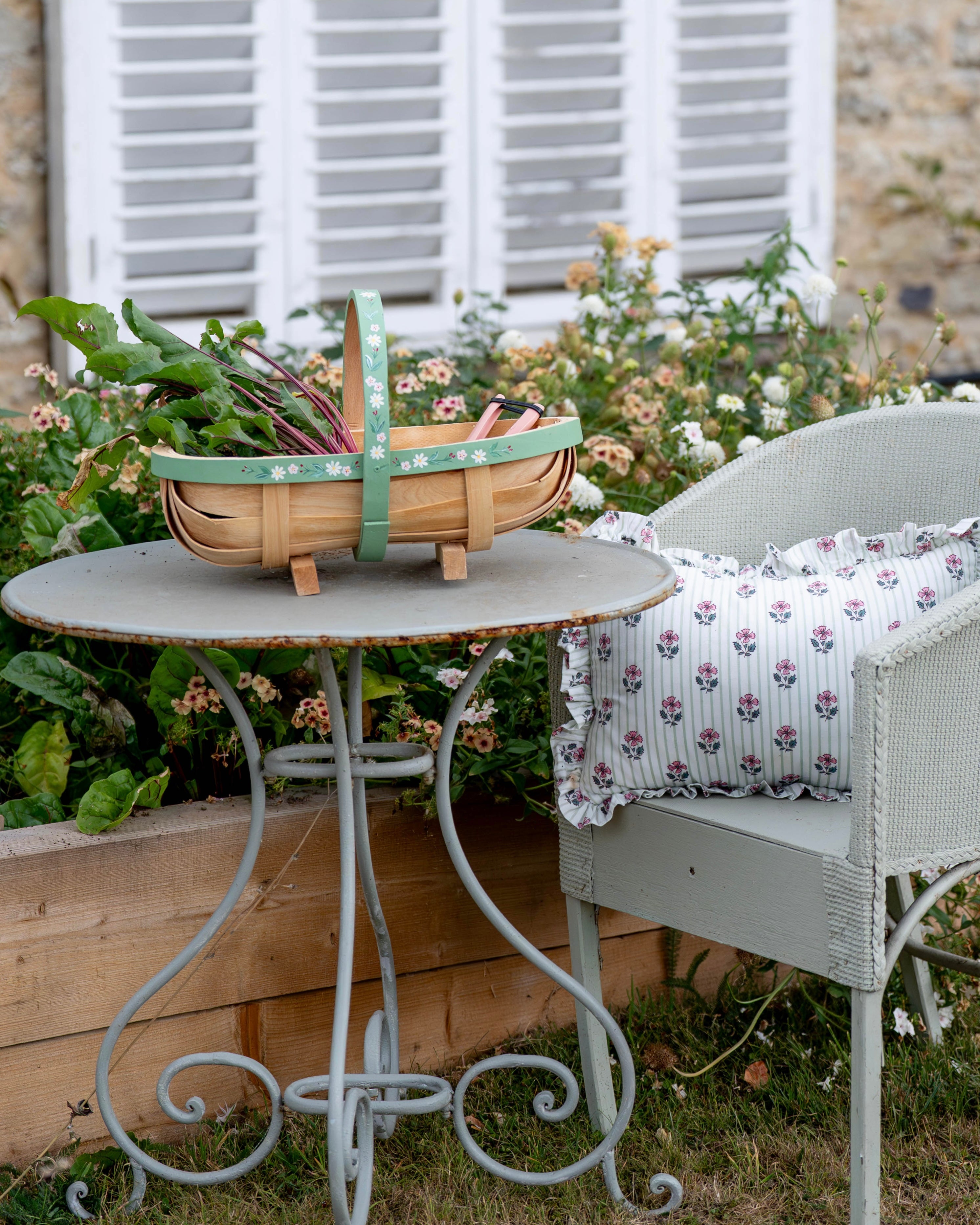 Handpainted Traditional Garden Trug - Green Floral