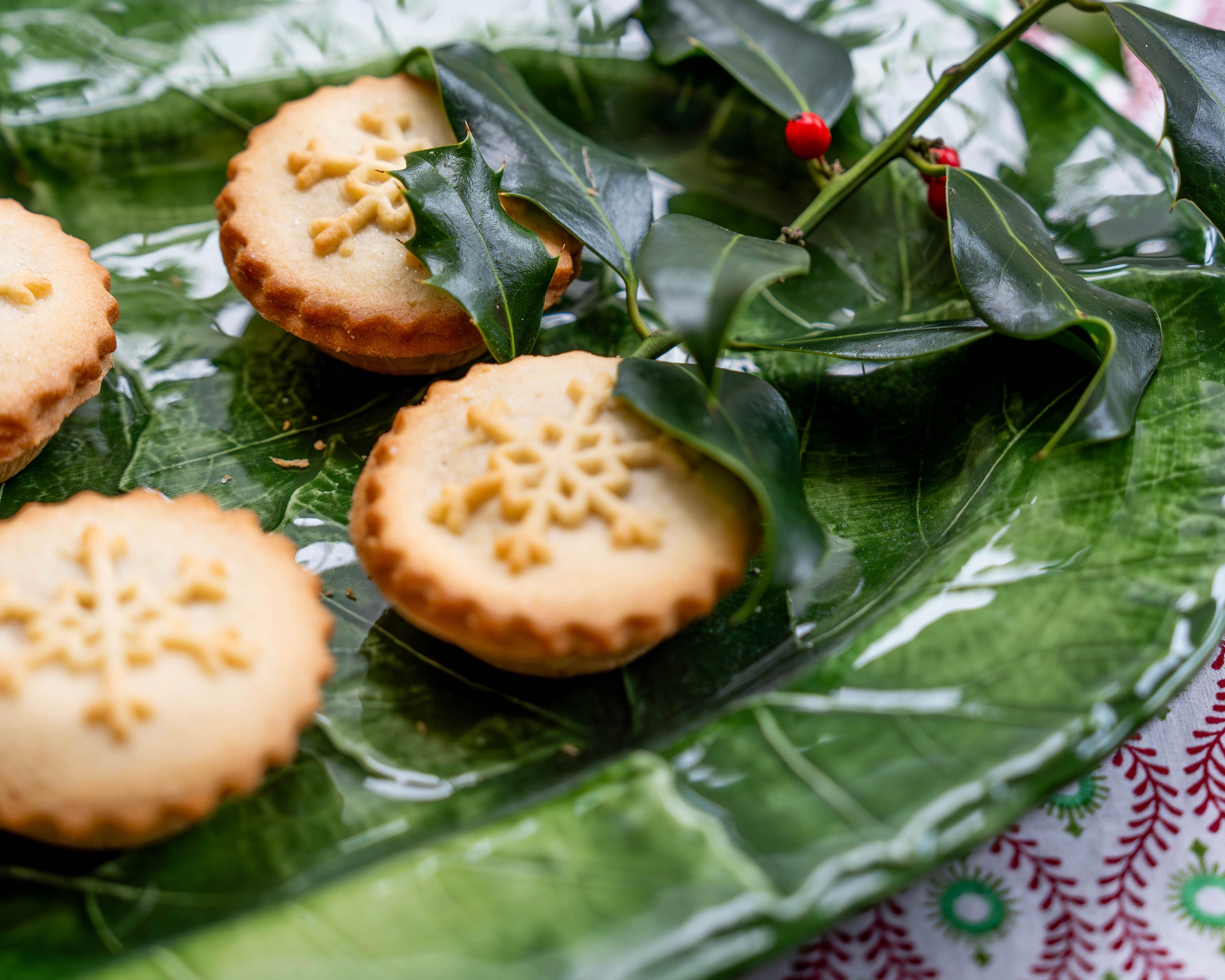 Green Vine Leaf Long Platter Small
