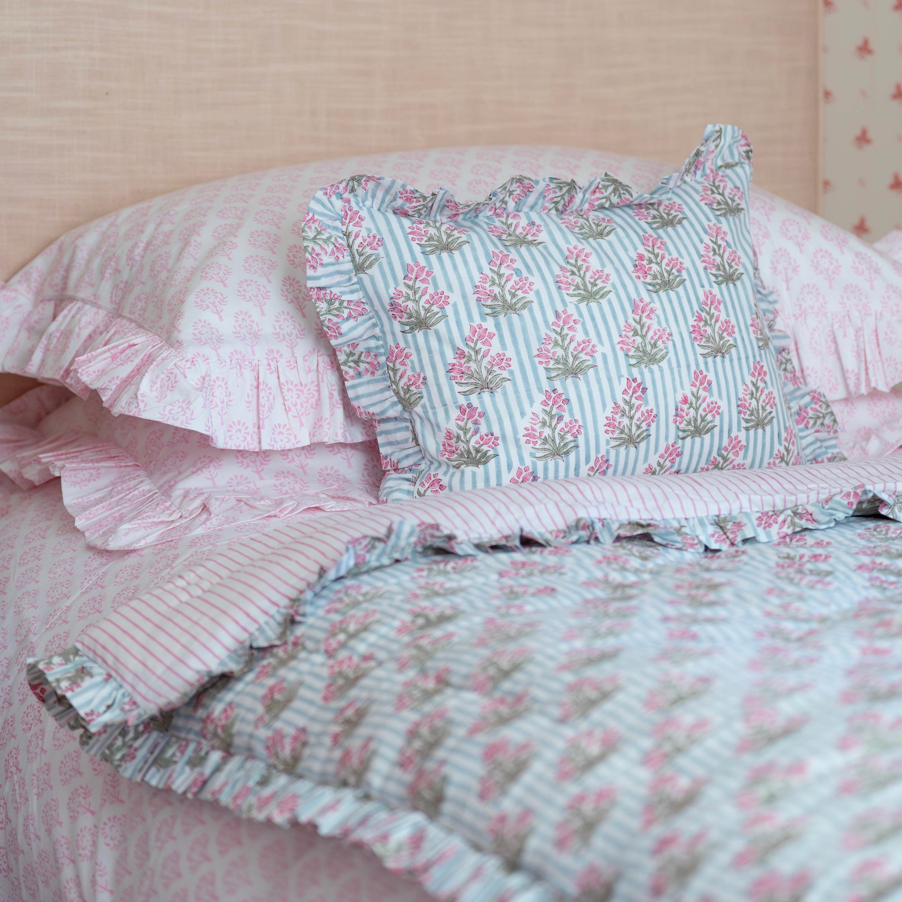 Blue Johari Frilled Eiderdown
