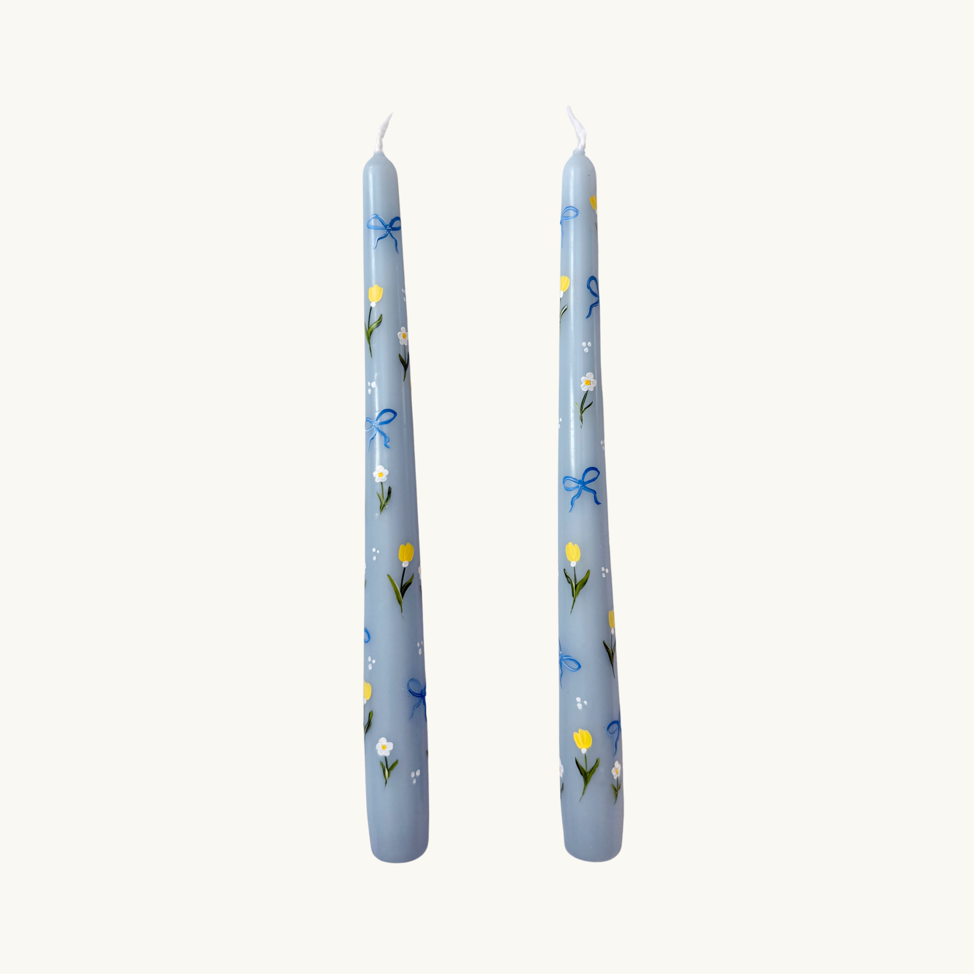 Blue Spring Floral and Bow Candle (Single)