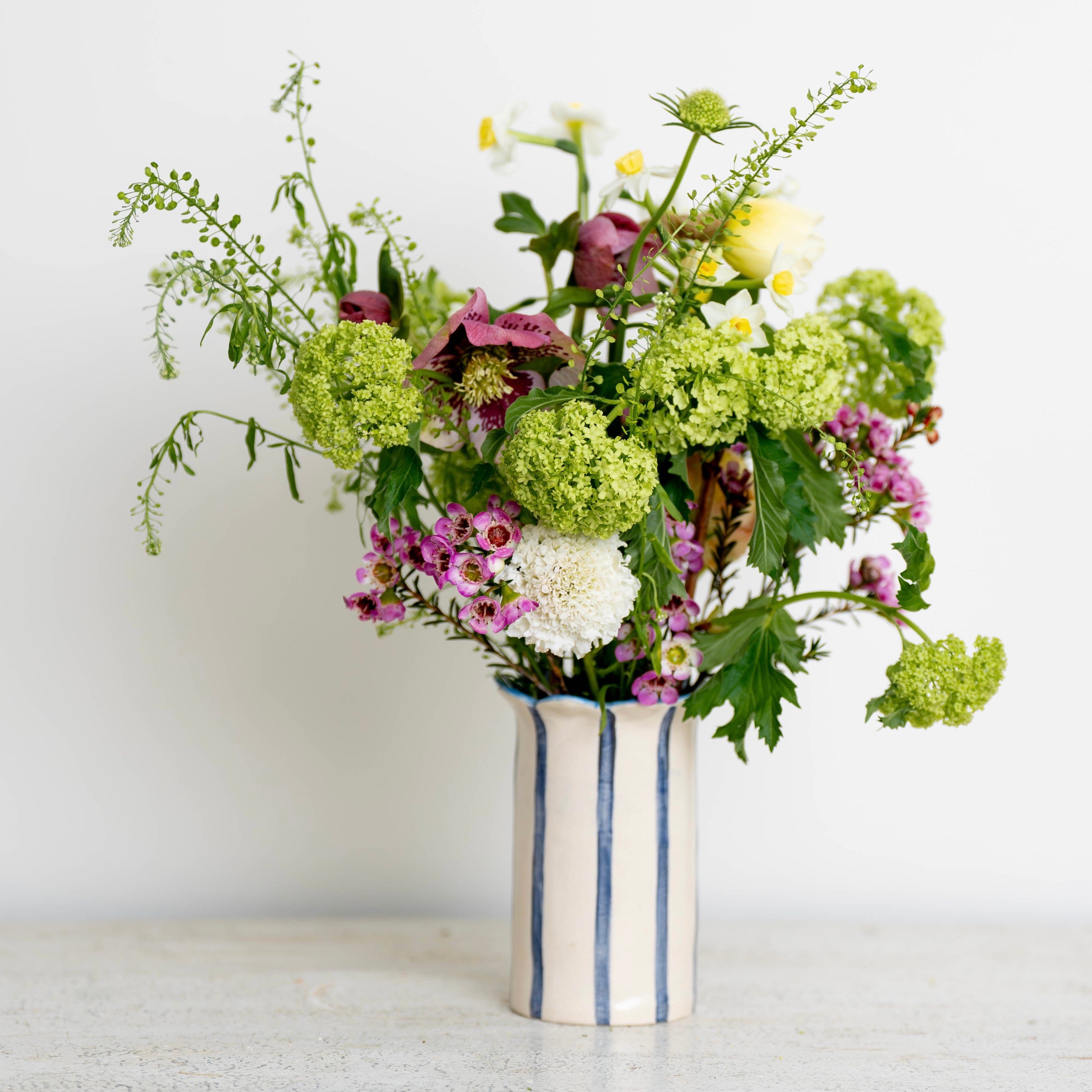 Navy Daisy Scalloped Vase