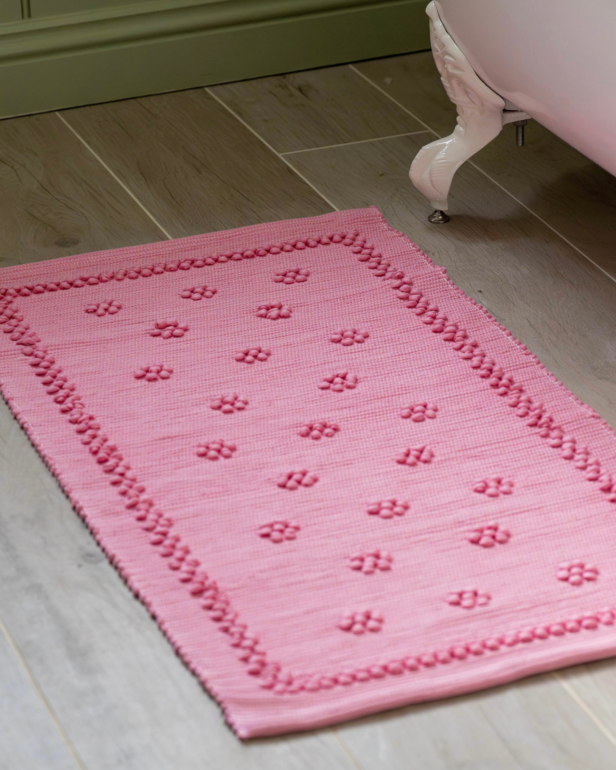 Raspberry Handwoven Knotted Border Bath Mat