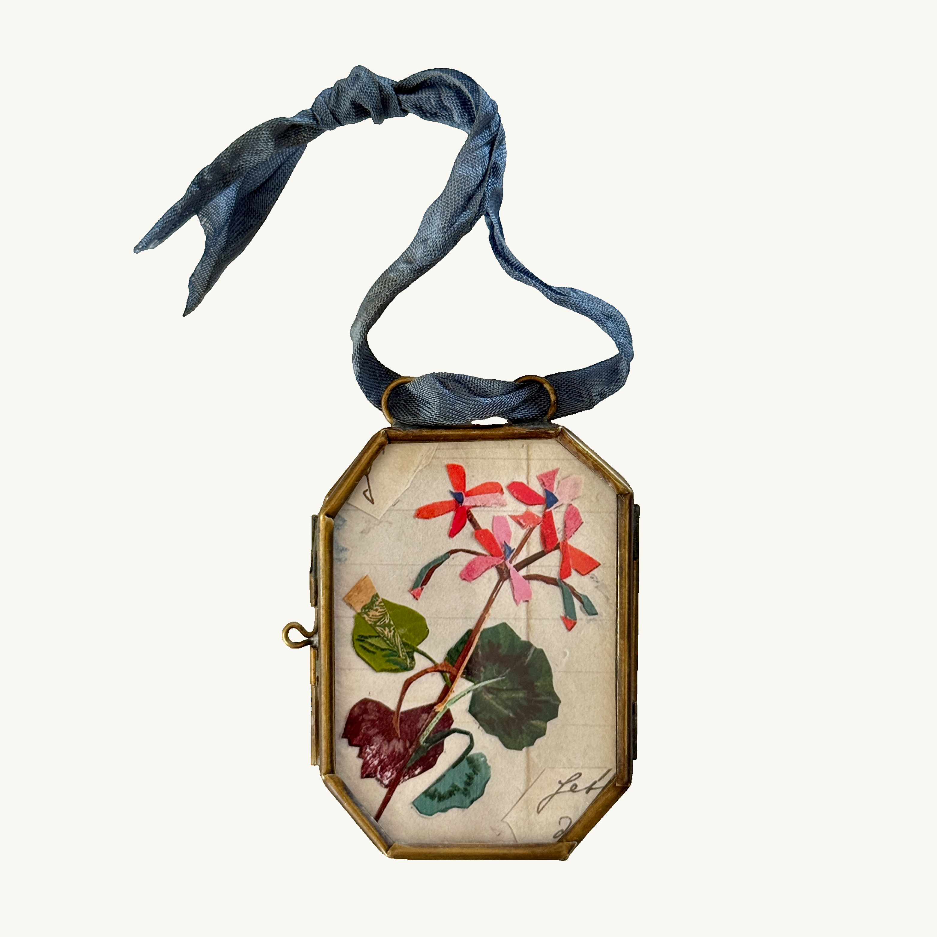 Geraniums (Light) Art Locket Ornament
