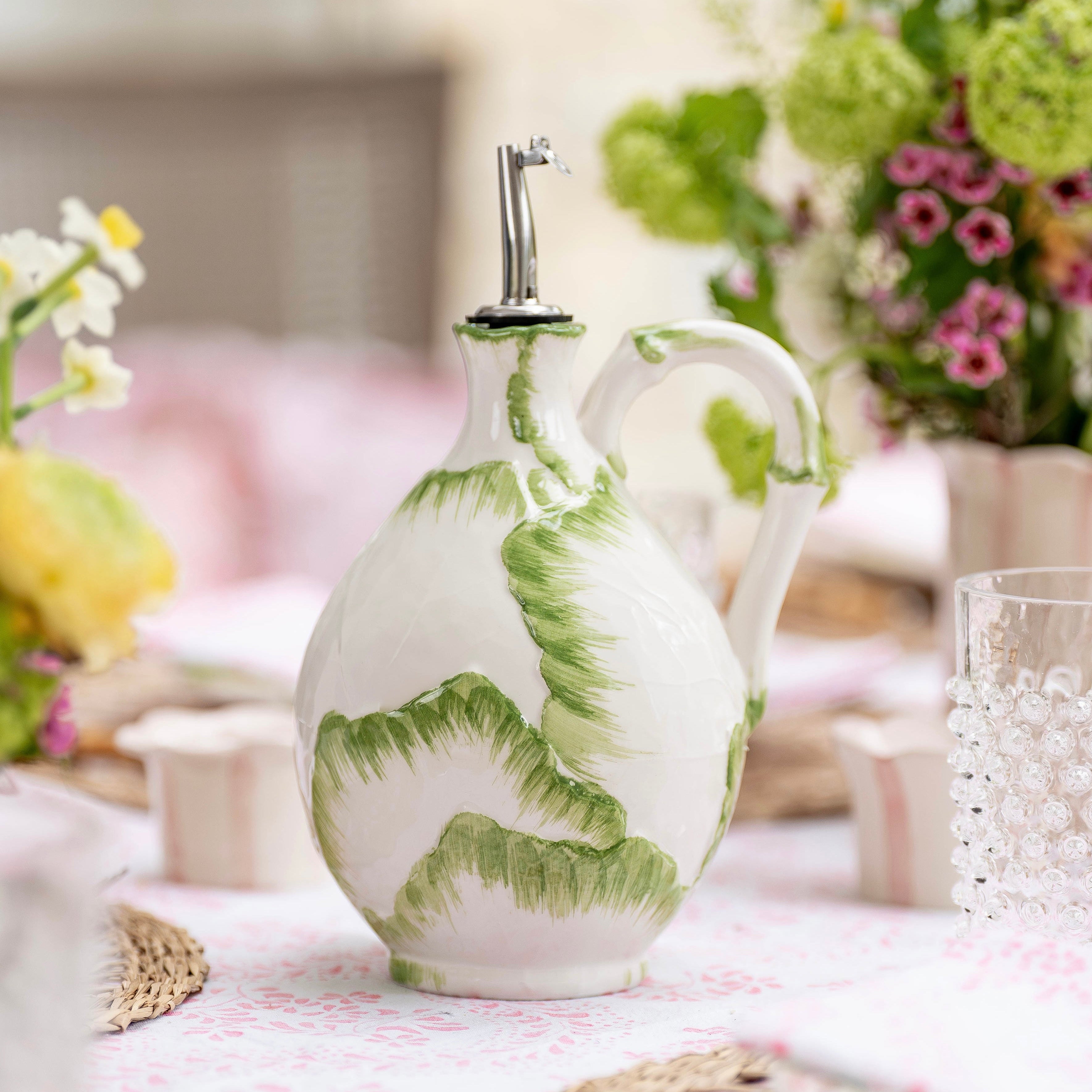 Green Raddichio Leaf Oil Pourer