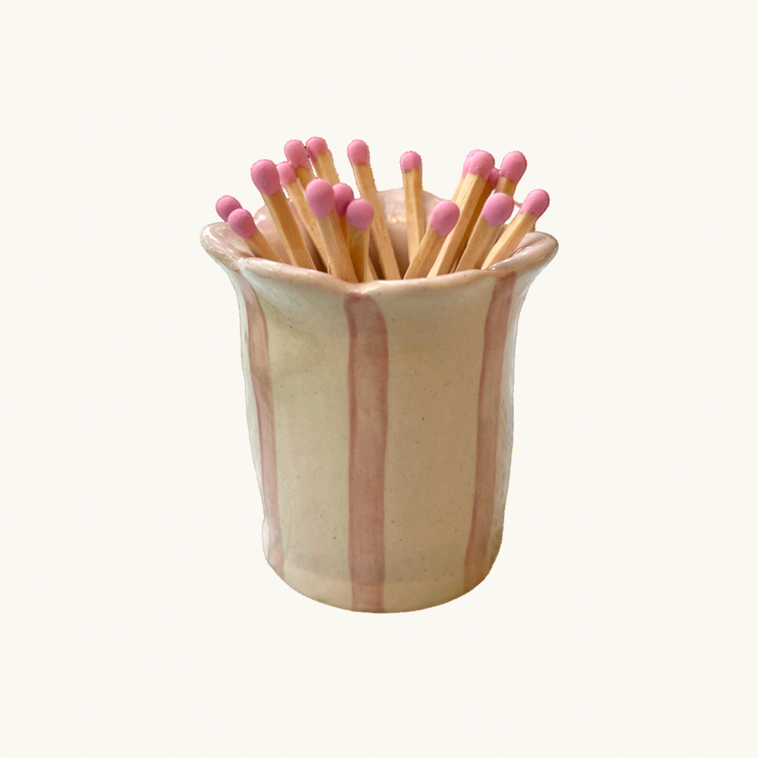 Pink Daisy Scalloped Match Holder