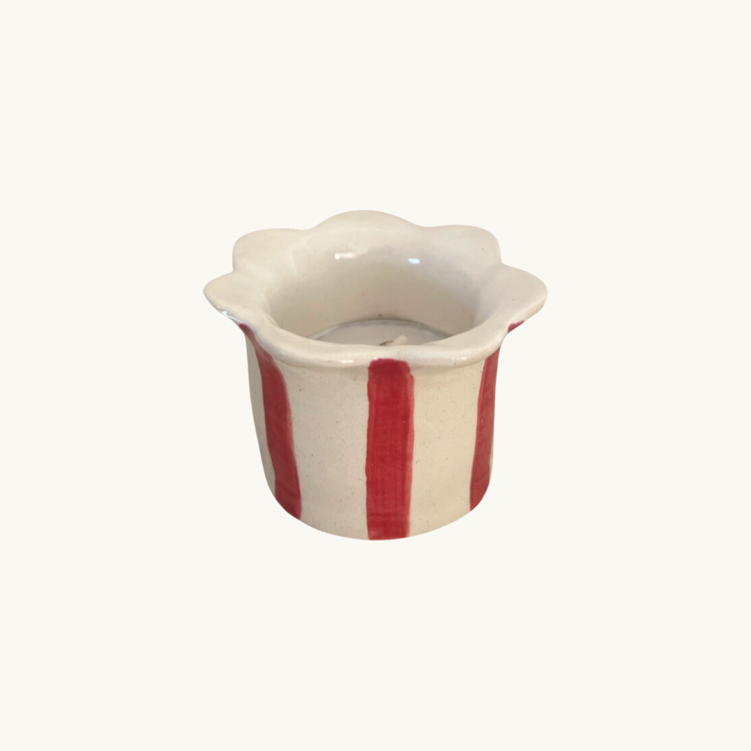 Red Daisy Scalloped Tealight Holder