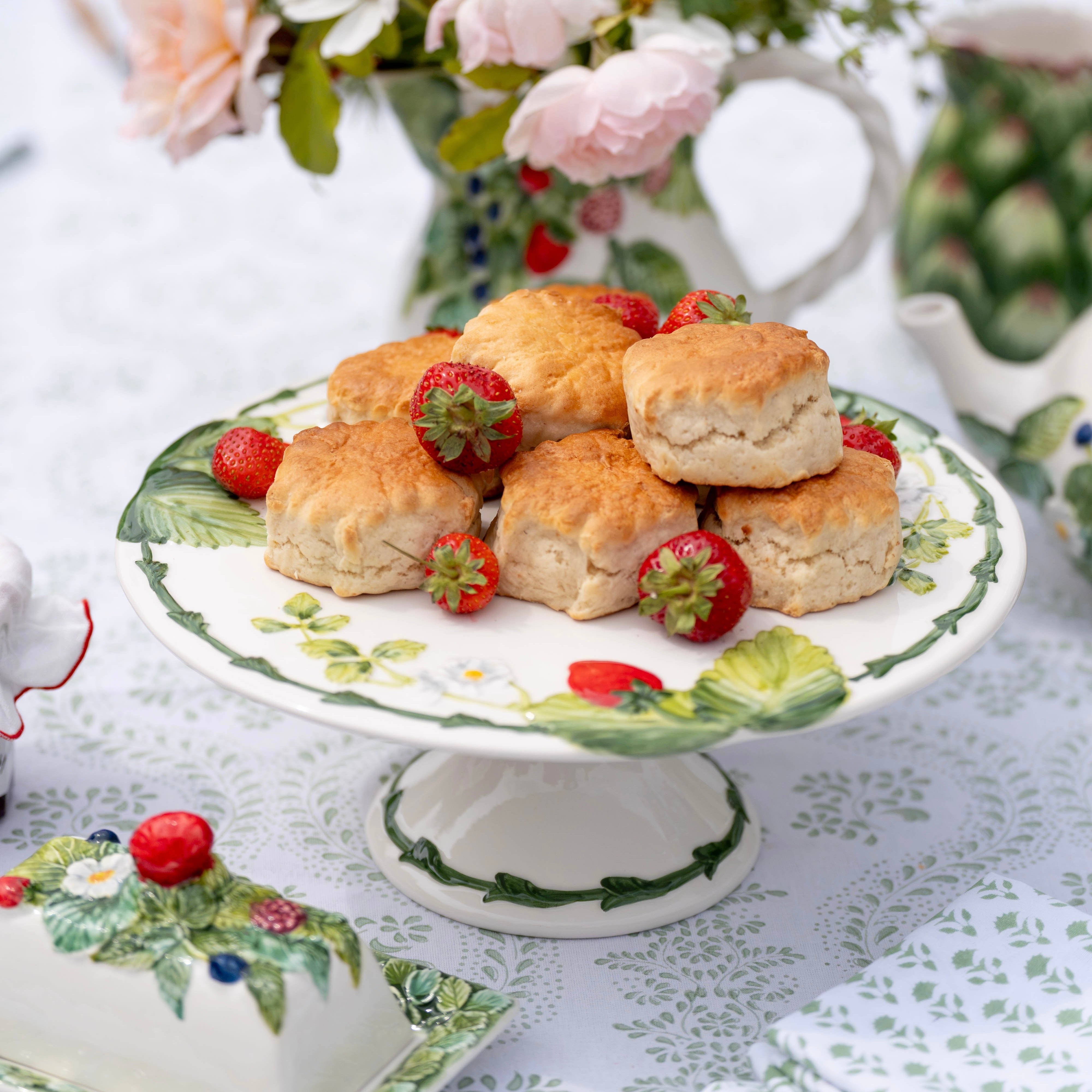 Strawberry Leaf Cake Stand