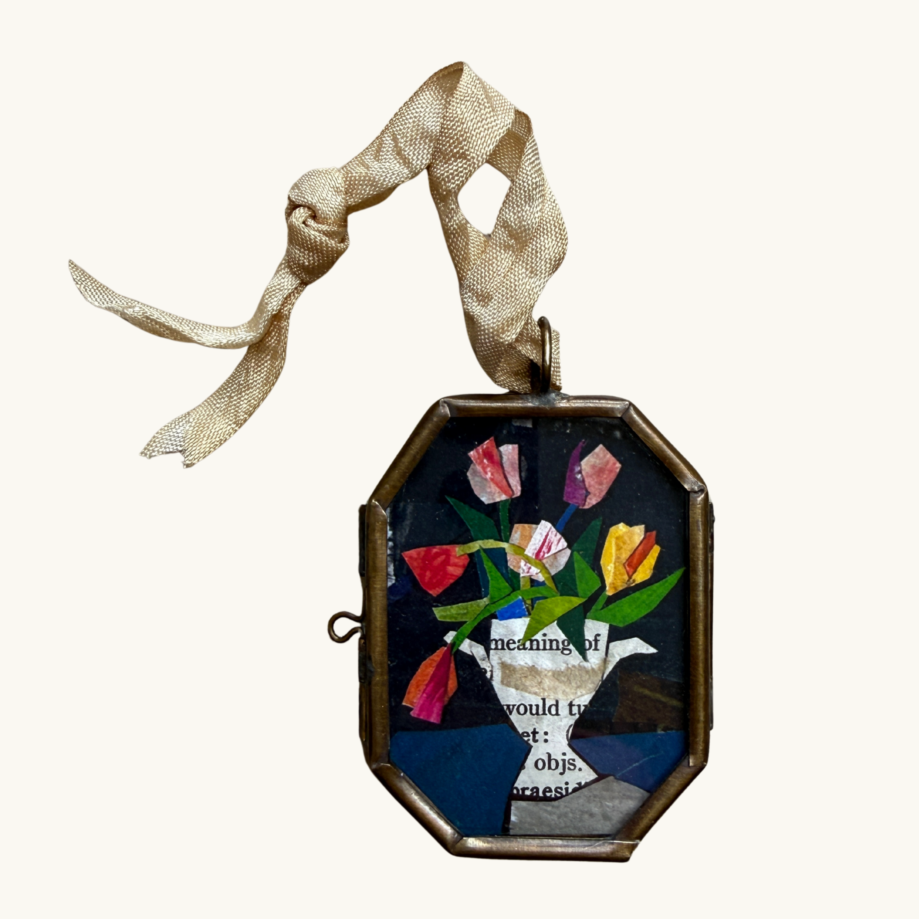 Tulips in Urn Art Locket Ornament (Dark)