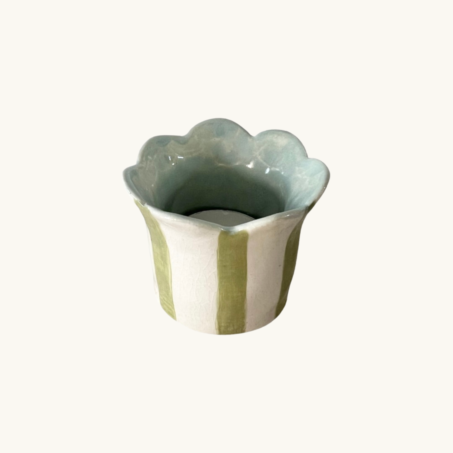 Sage Green Daisy Scalloped Tealight Holder