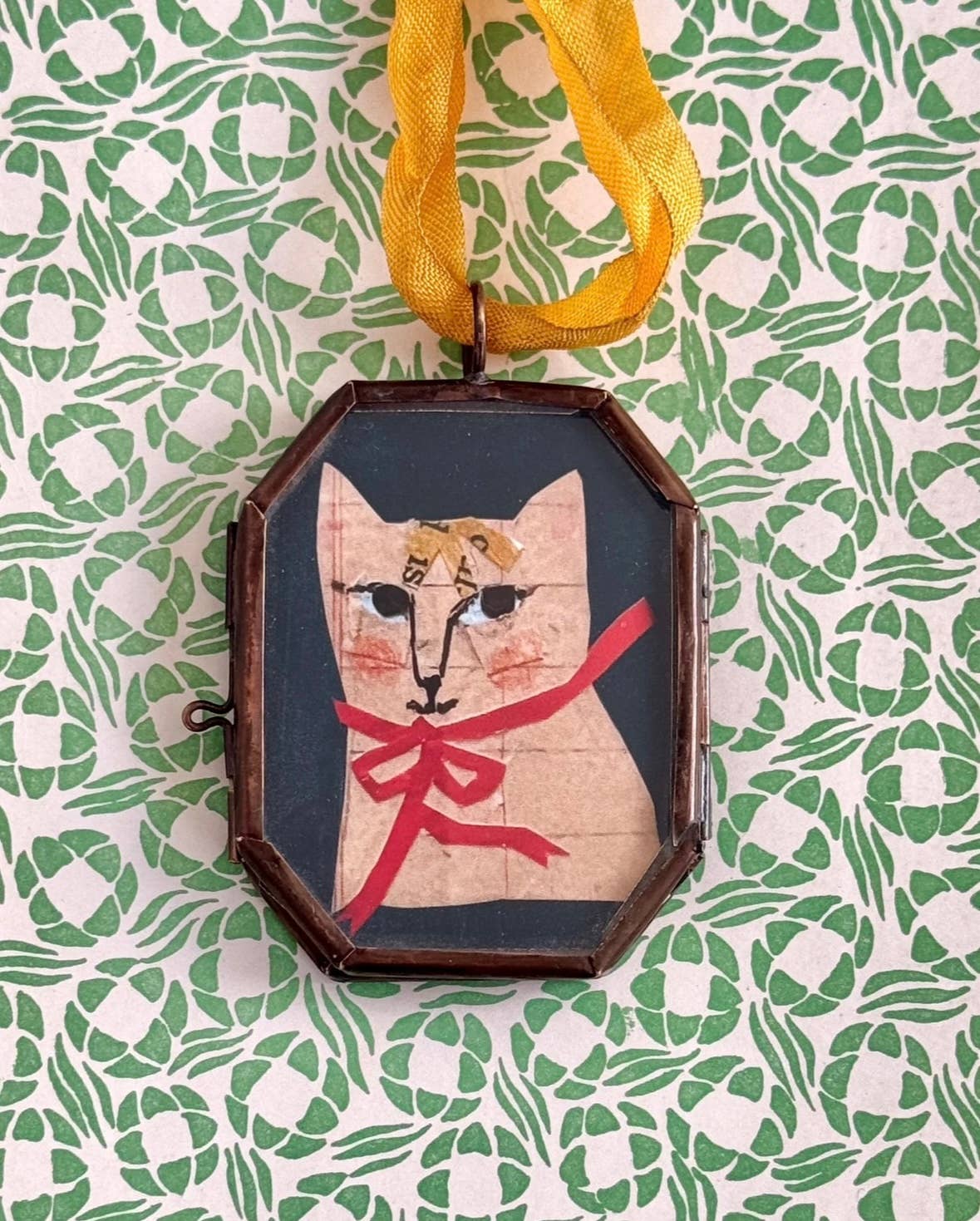 Kitty Art Locket Ornament