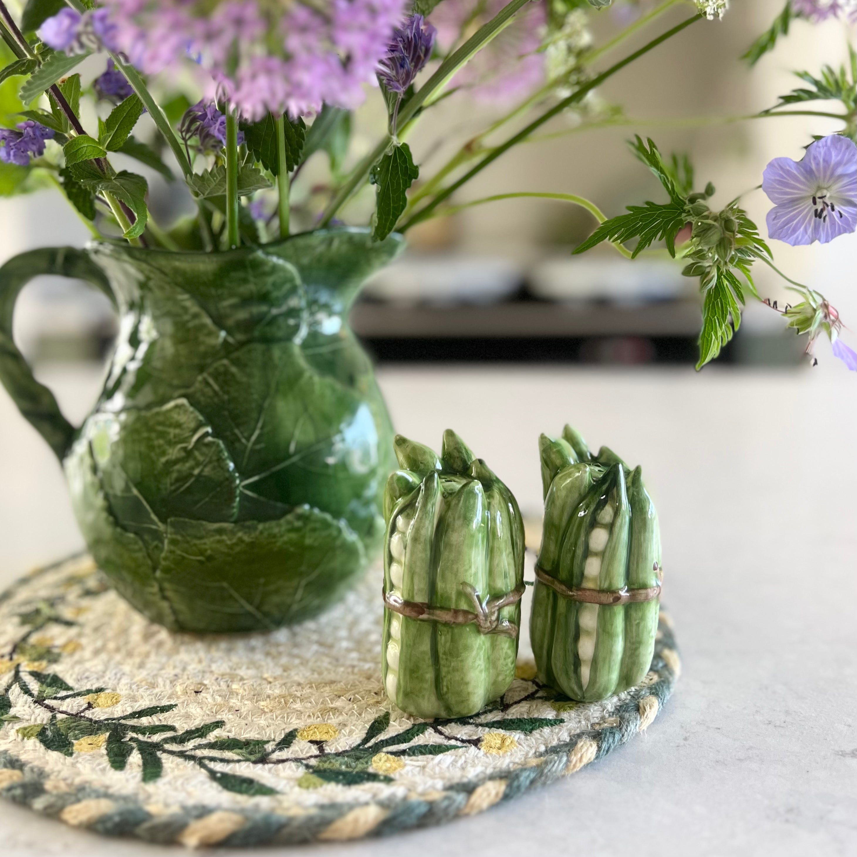 Ceramic Pea Salt and Pepper Set
