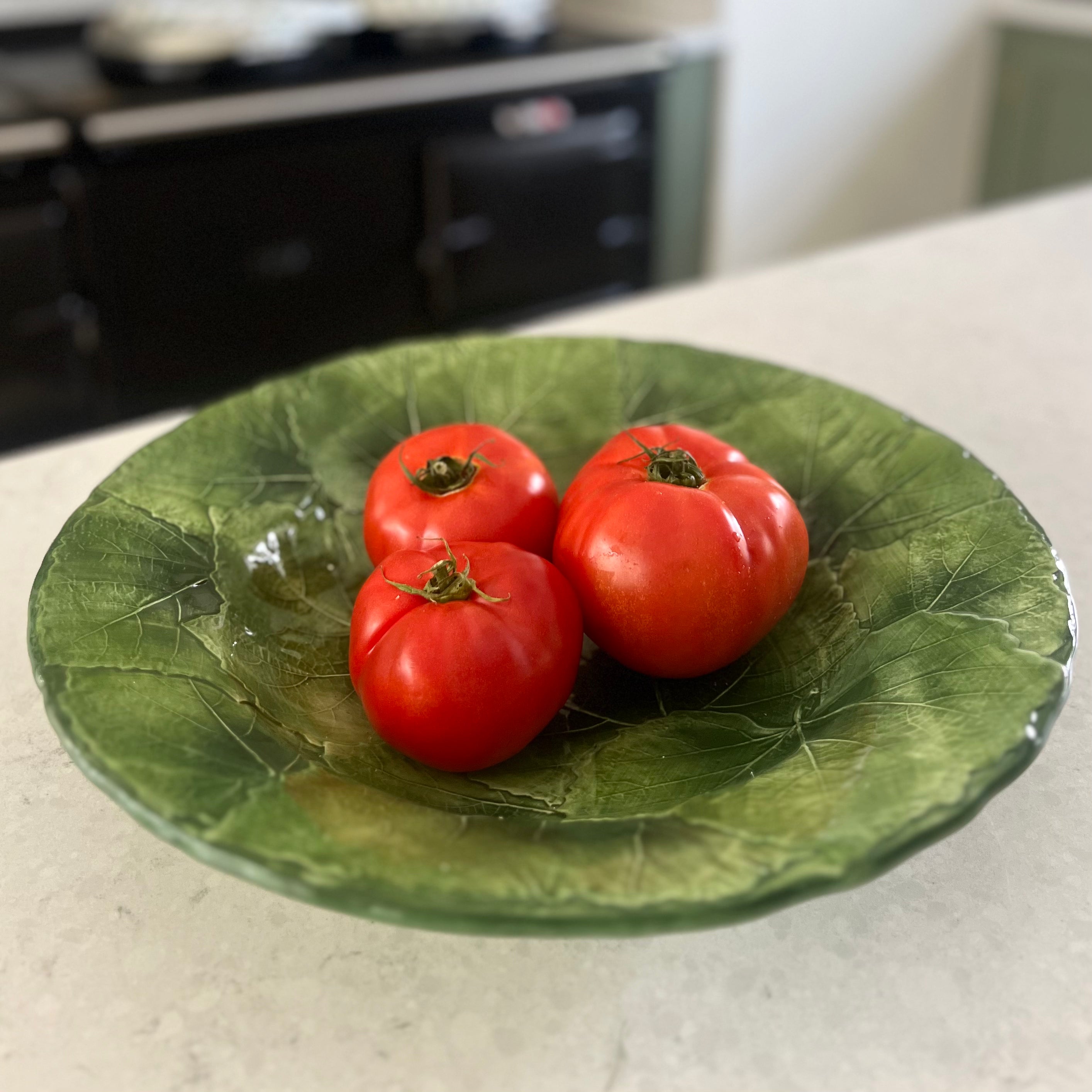 Green Vine Leaf Shallow Salad Bowl