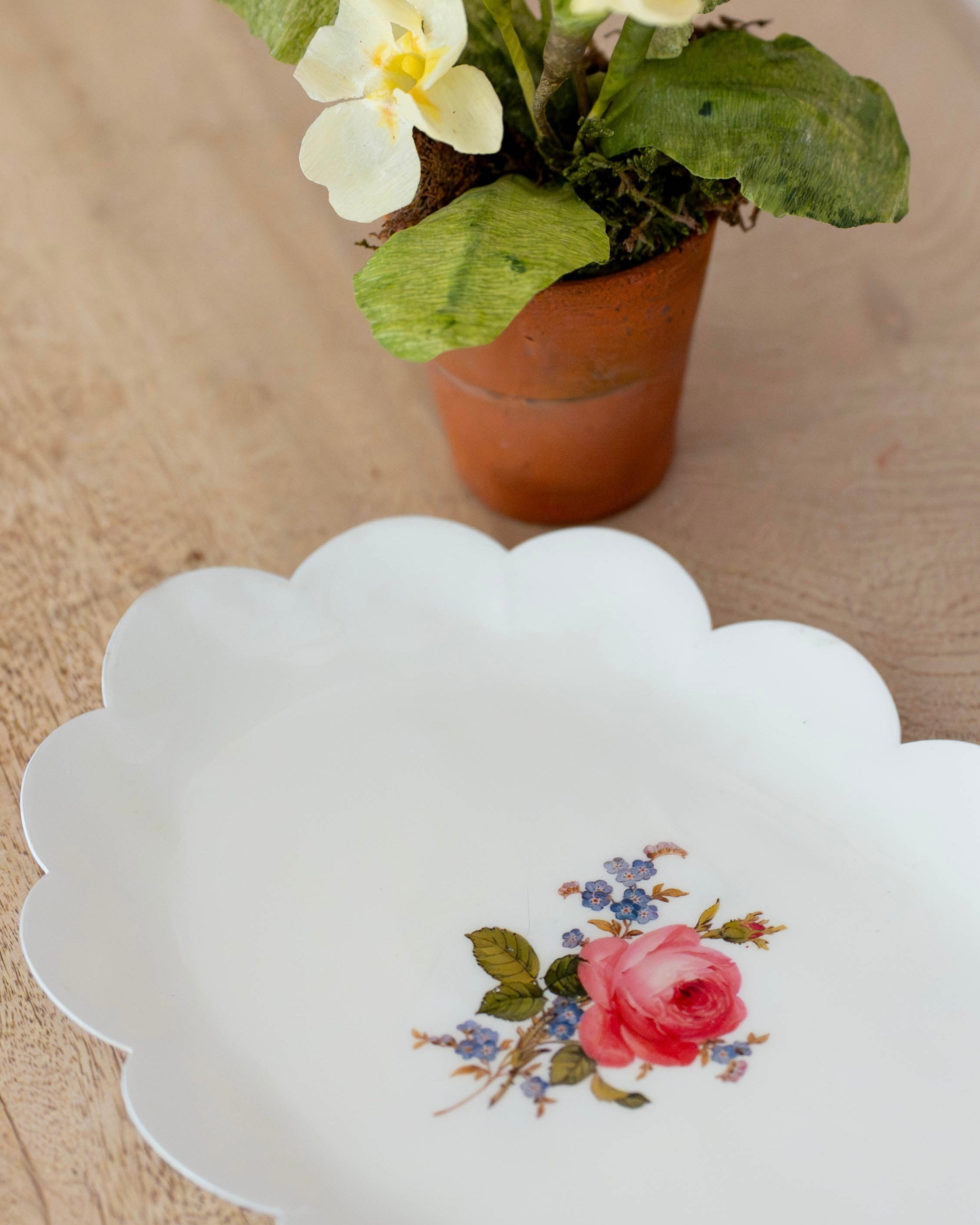 Vintage Rose Long Scalloped Trinket Dish