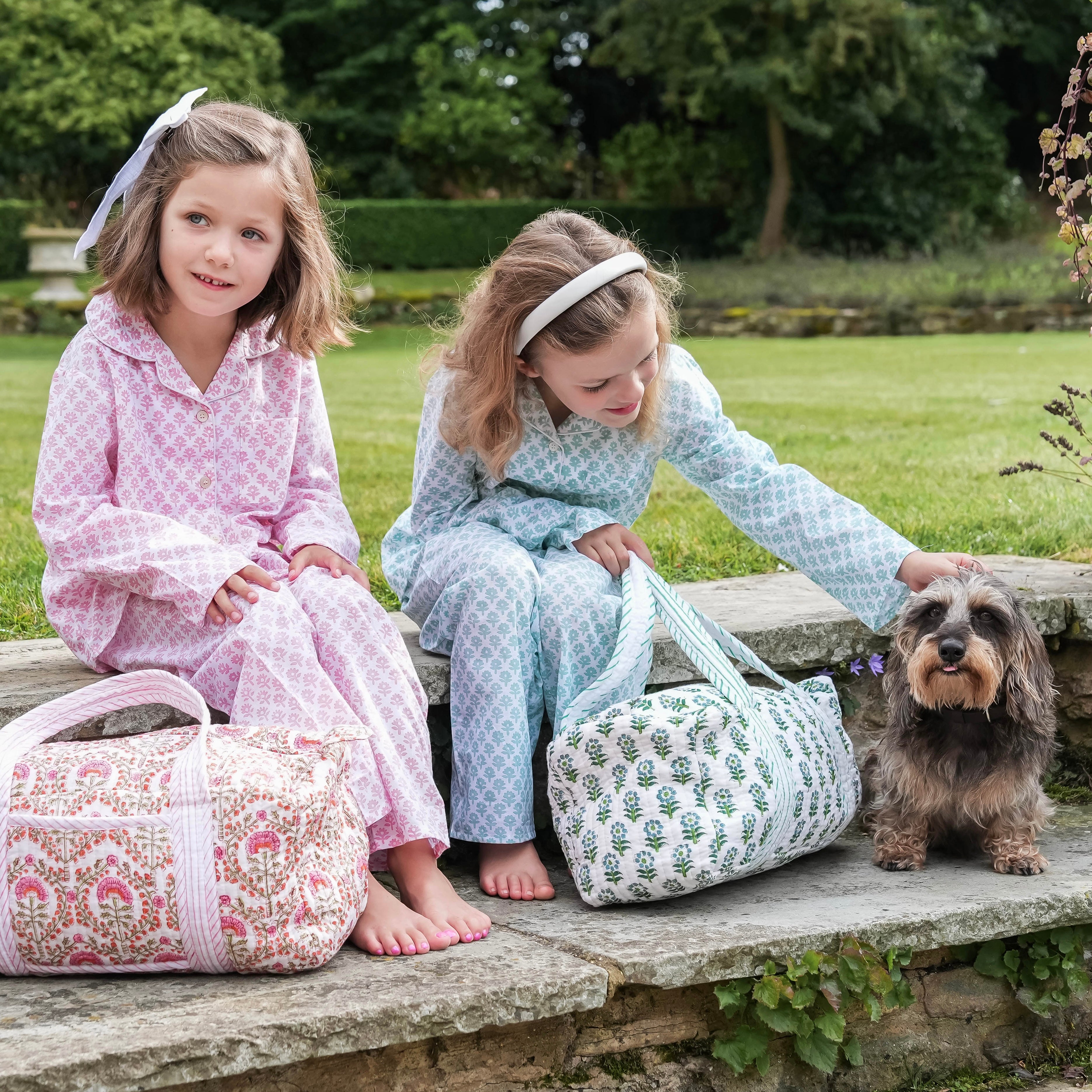 Mini Green Daisy Handblocked Weekend Bag