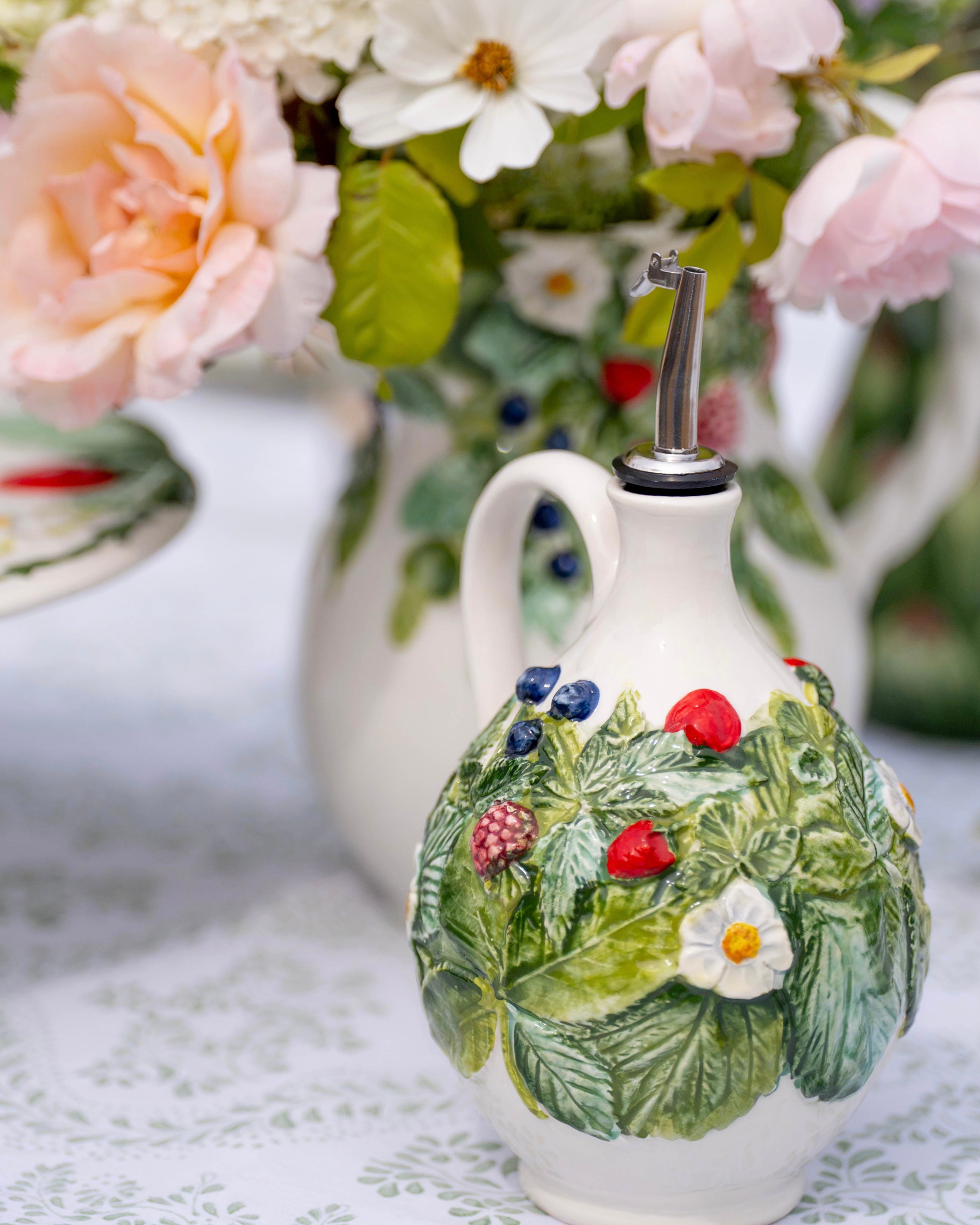 Wild Berries Oil Pourer