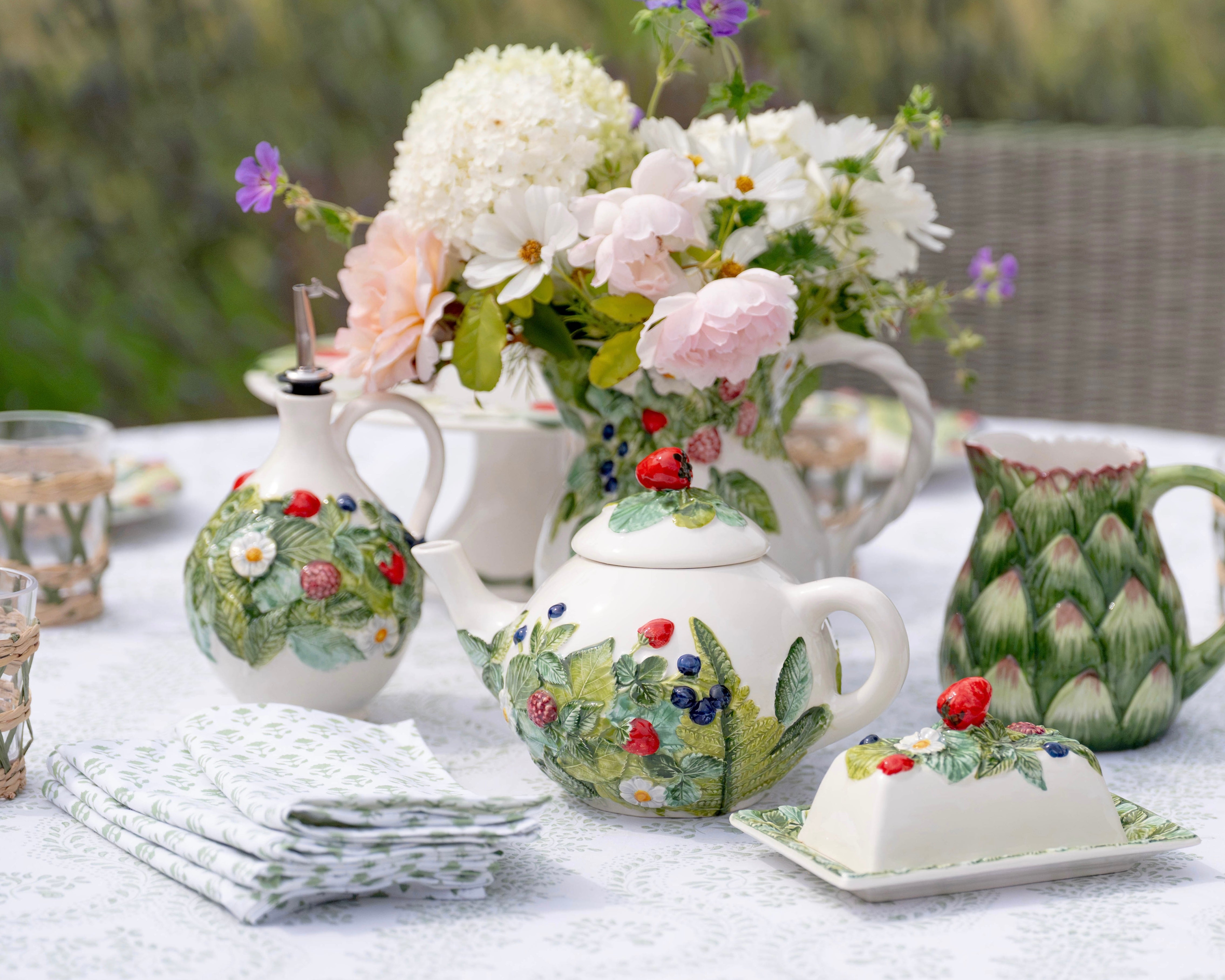 Wild Berries Tea Pot