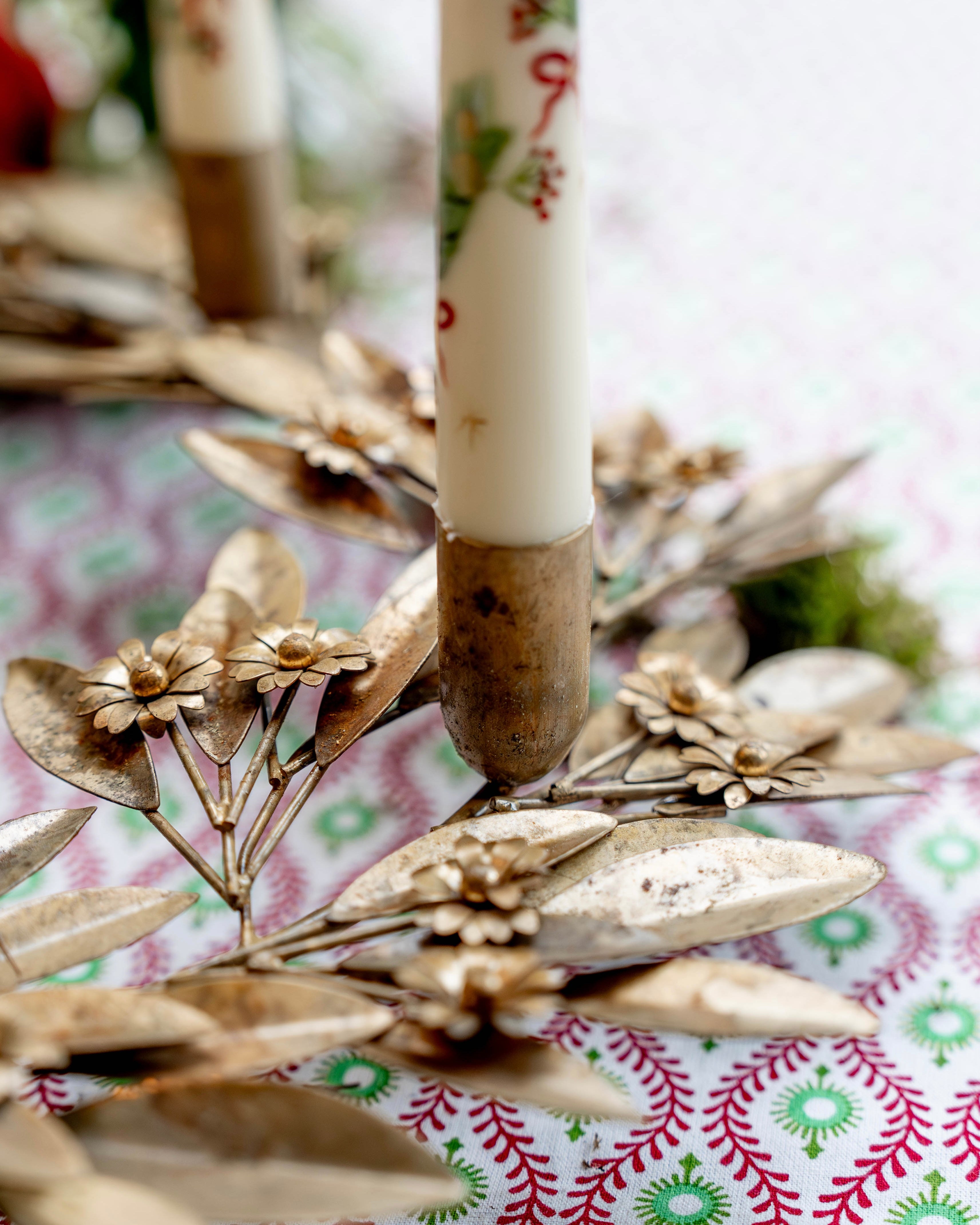 Antique Gold Wreath Candle Holder
