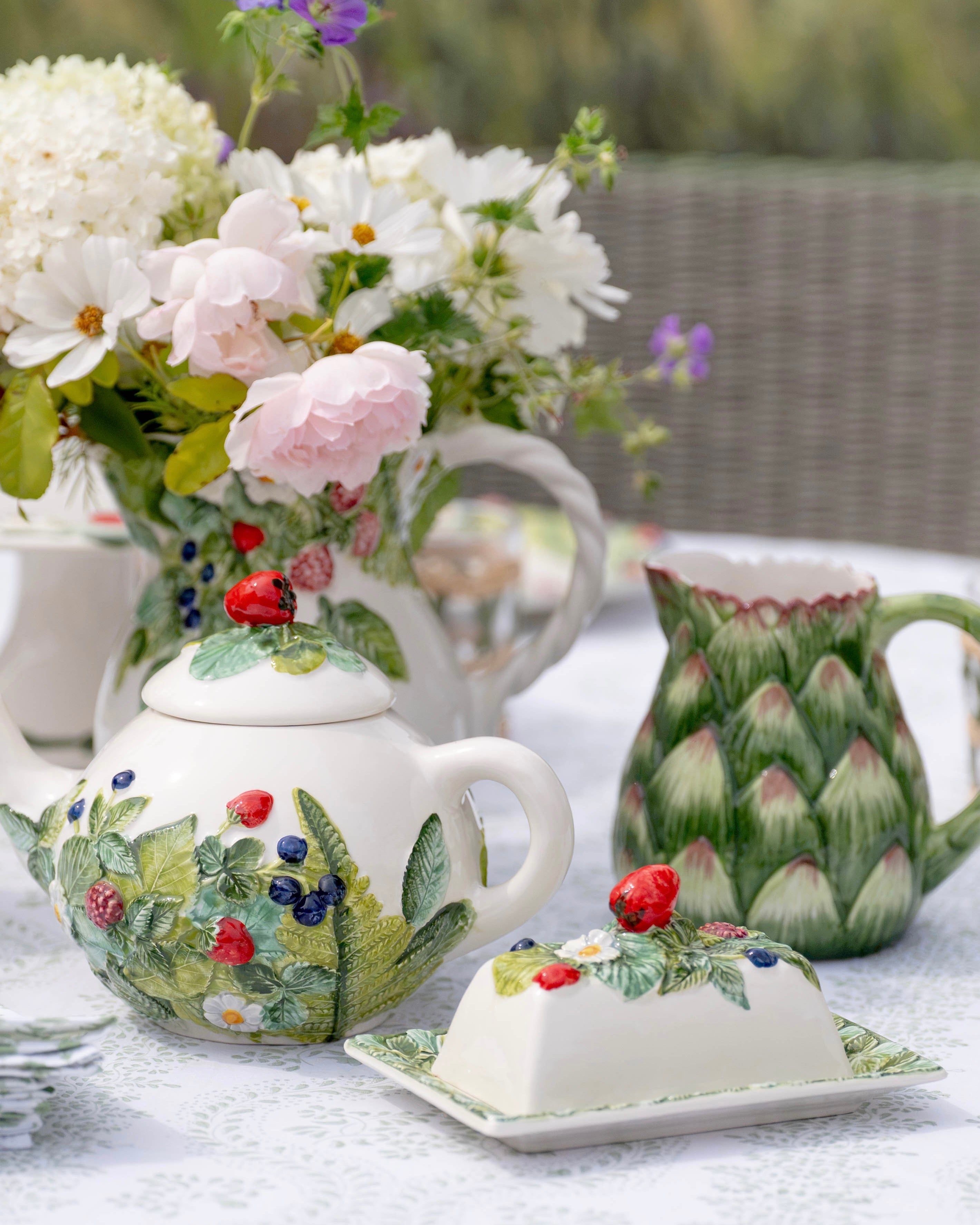 Wild Berries Tea Pot