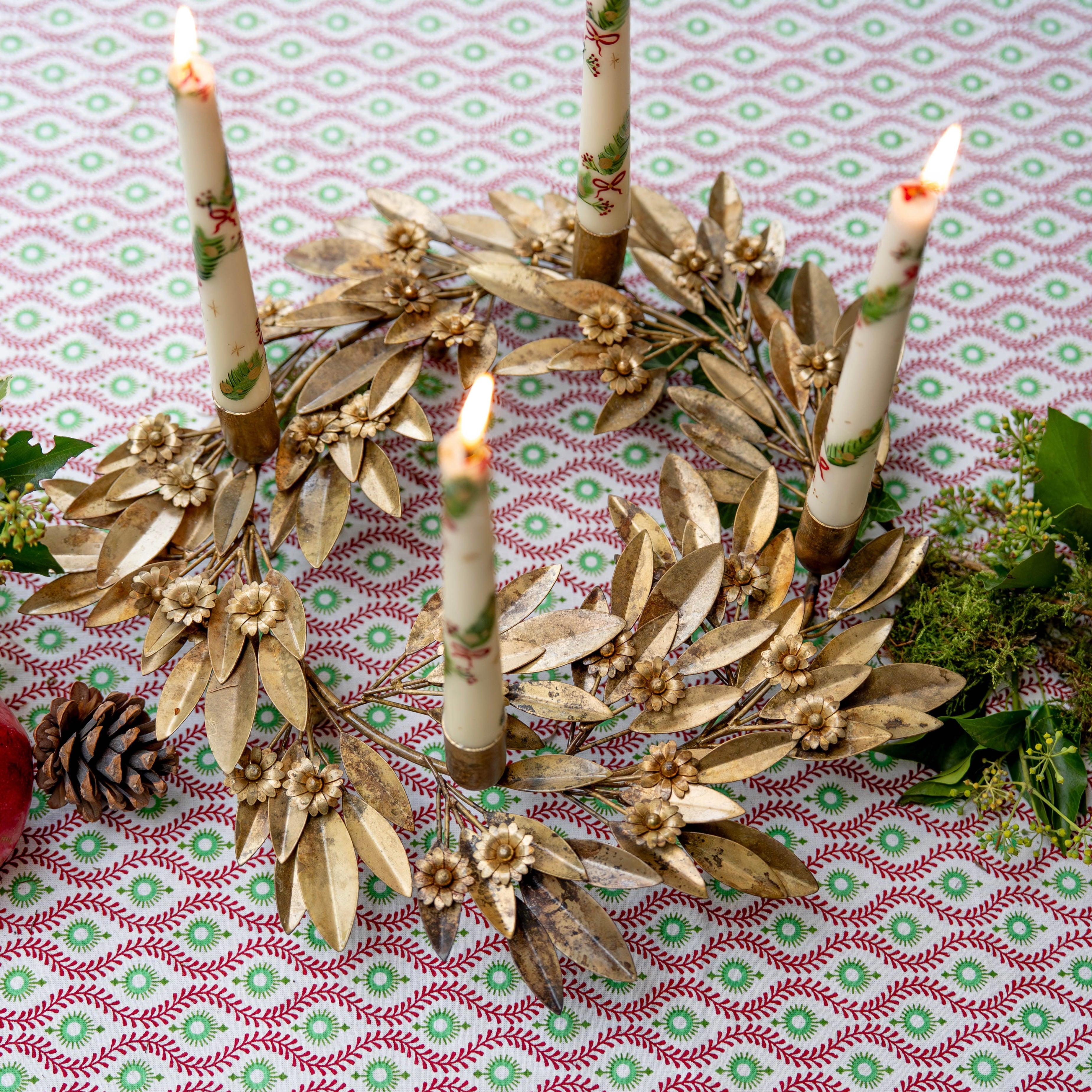 Antique Gold Wreath Candle Holder