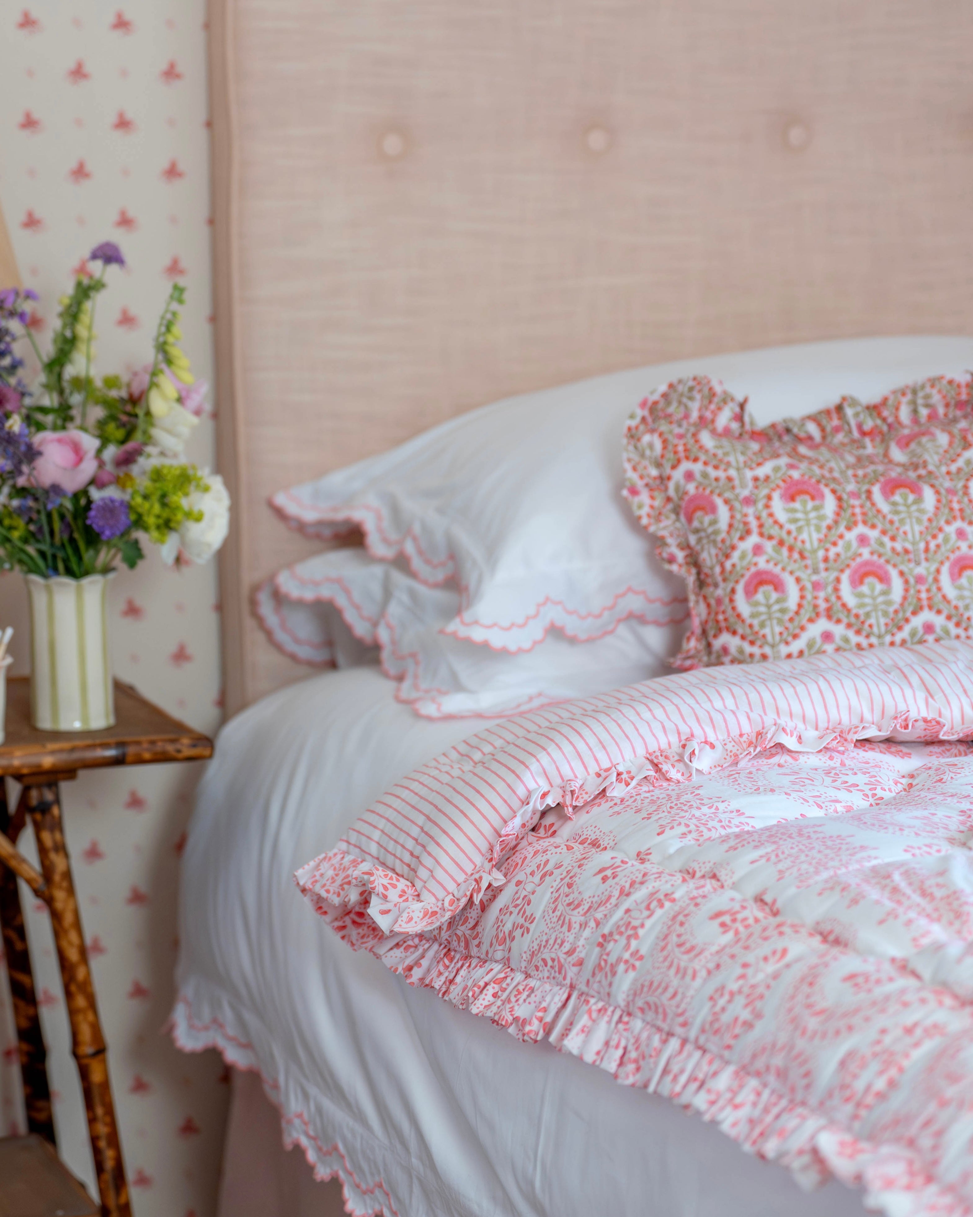 Pink Rosalie Frilled Eiderdown
