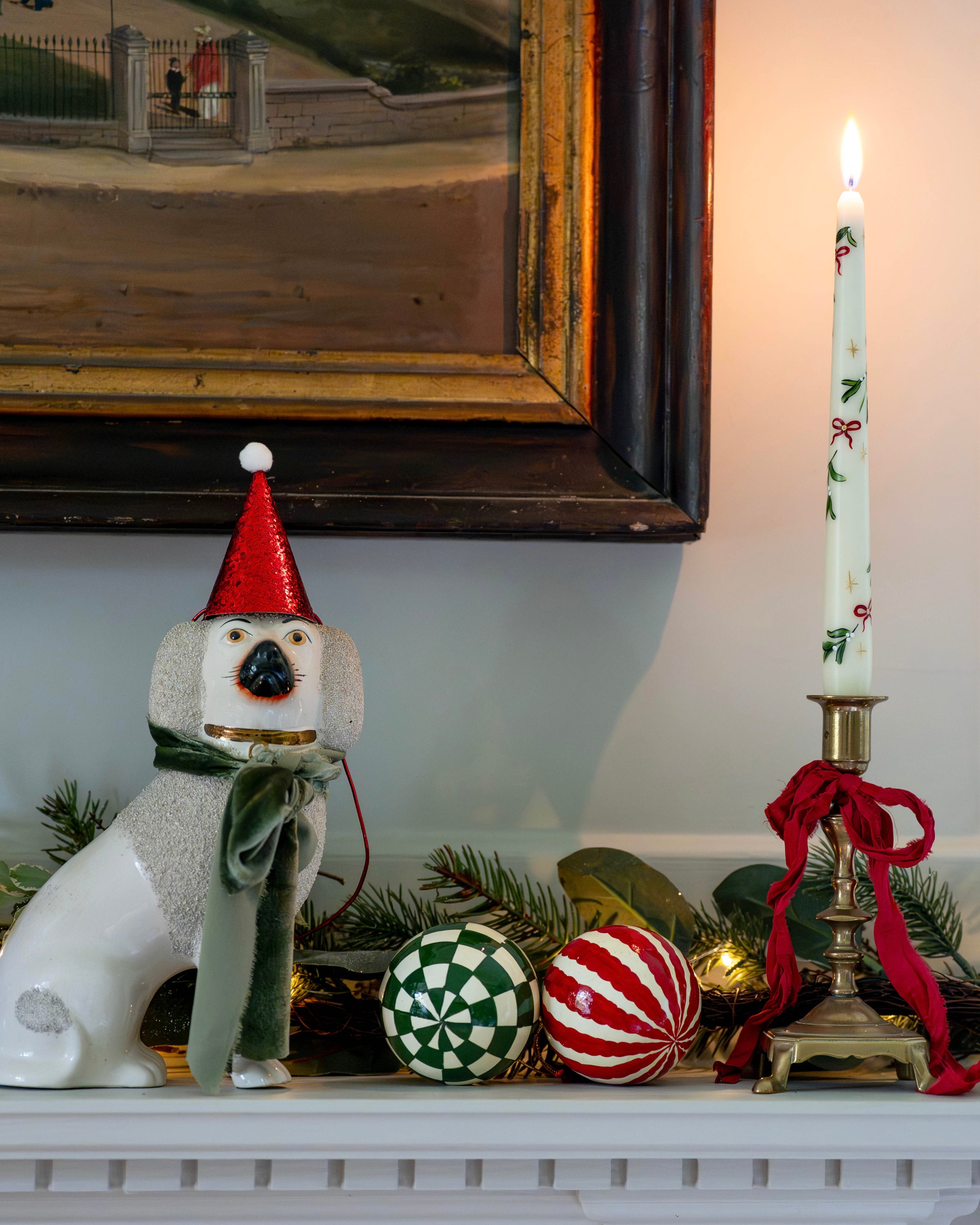 Festive Bows and Mistletoe Candle (Single)