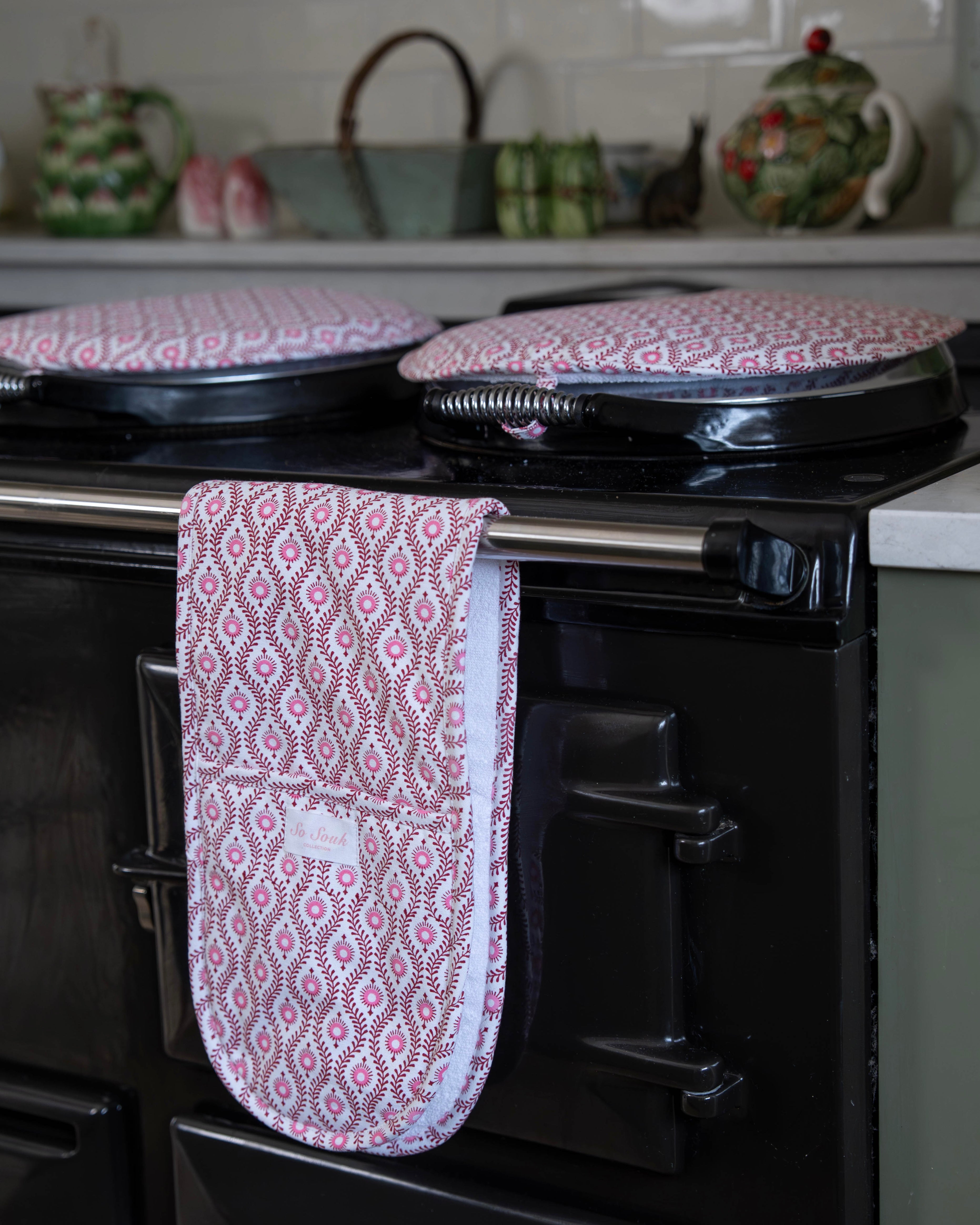 Pink Mila Oven Gloves