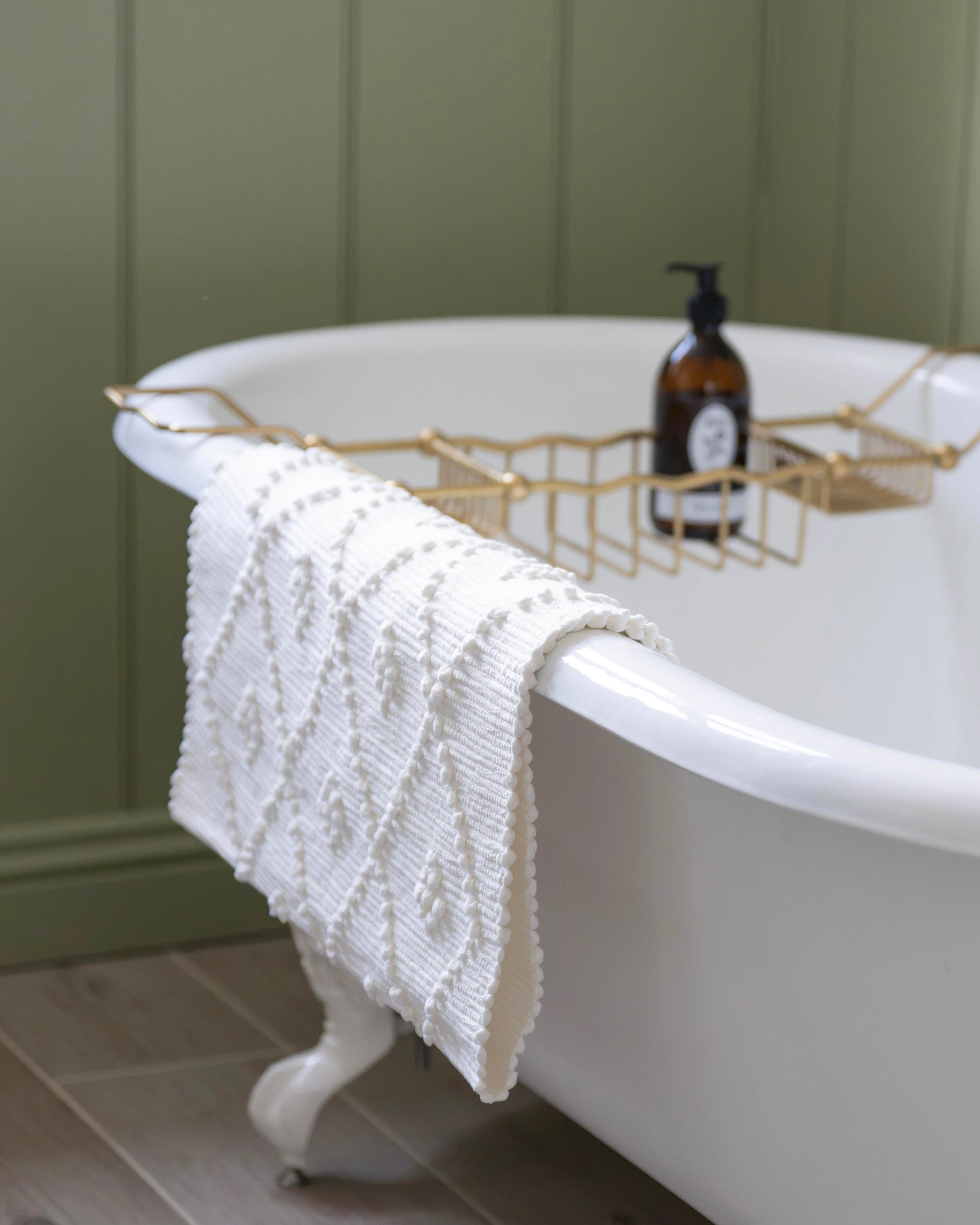 Cream Handwoven Knotted Bath Mat