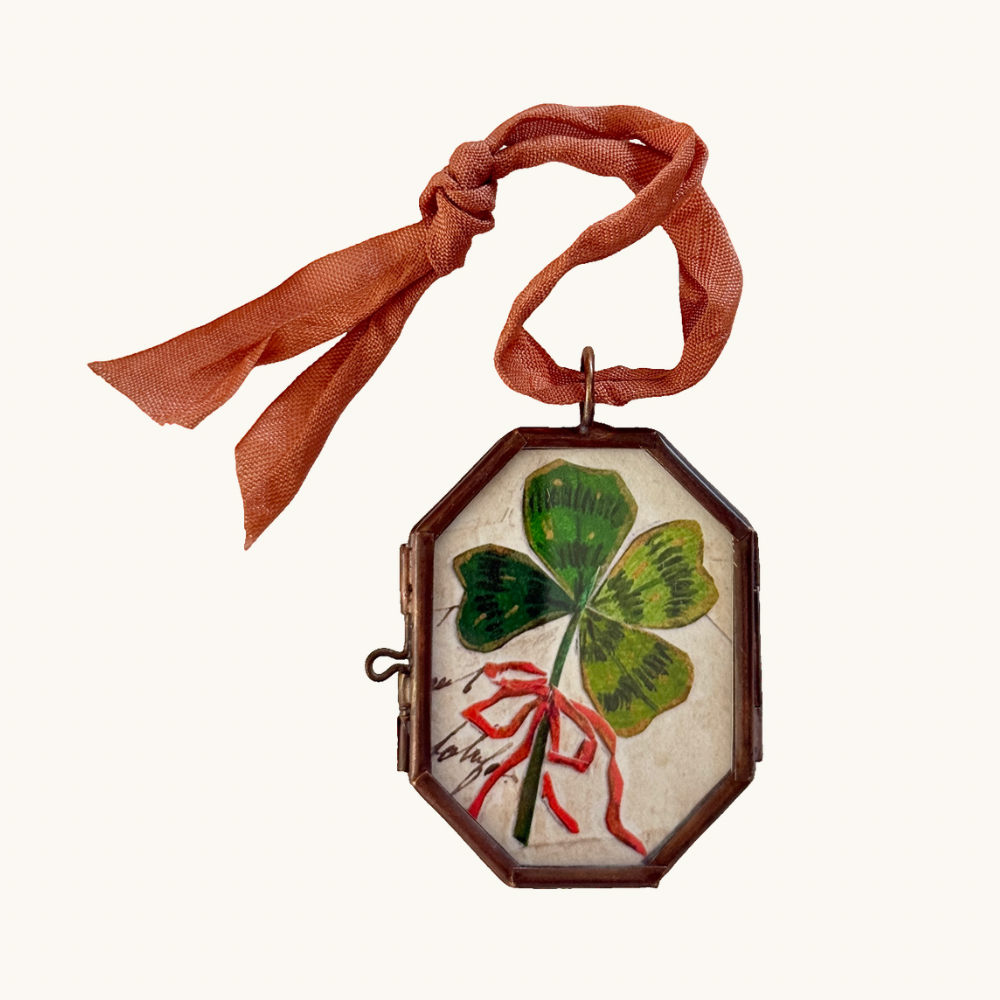 Clover with Bow Art Locket Ornament