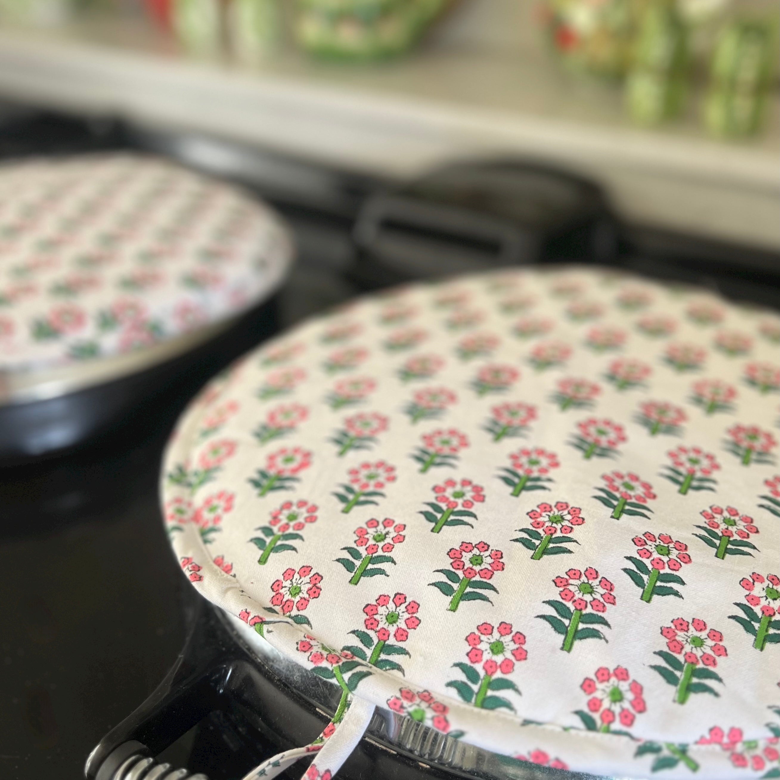 Pink Daisy Aga Pad