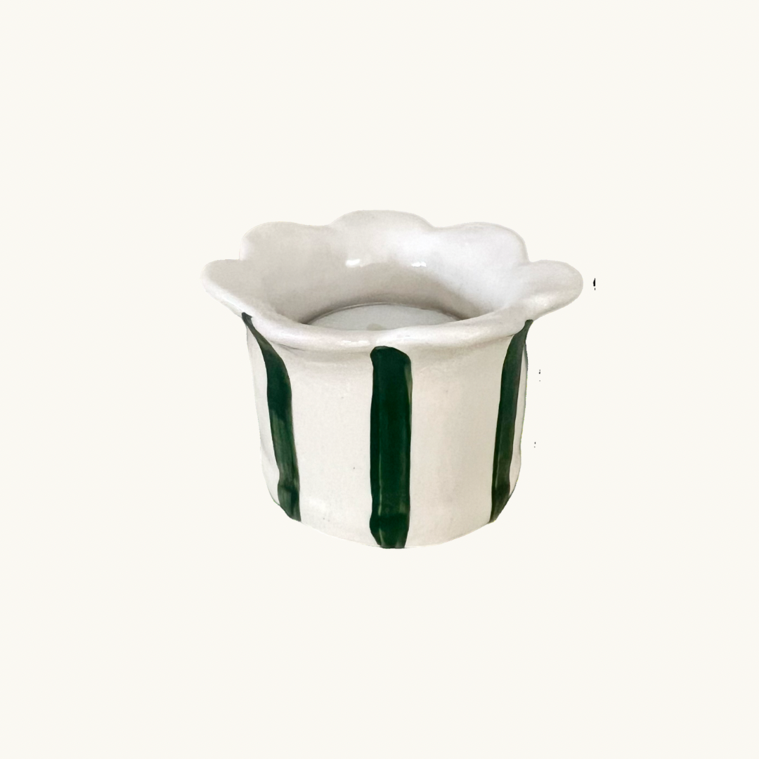 Forest Daisy Scalloped Tealight Holder