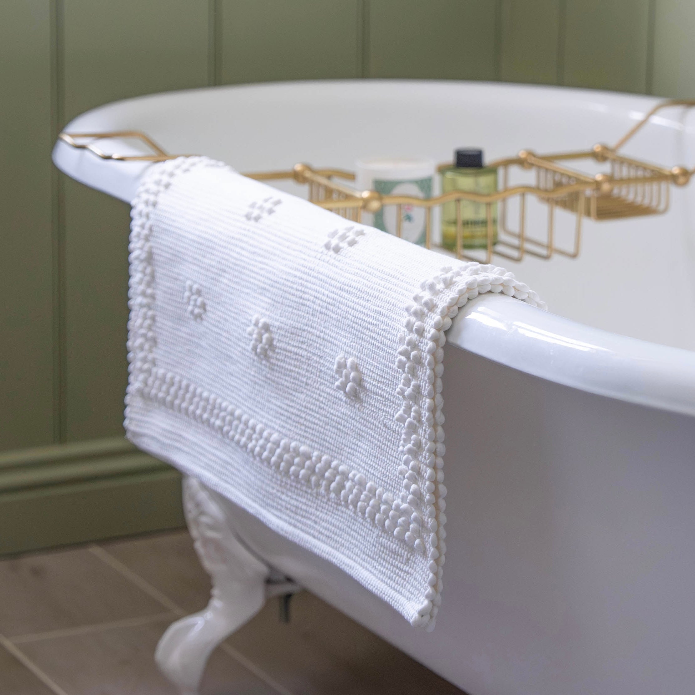 White Handwoven Knotted Border Bath Mat
