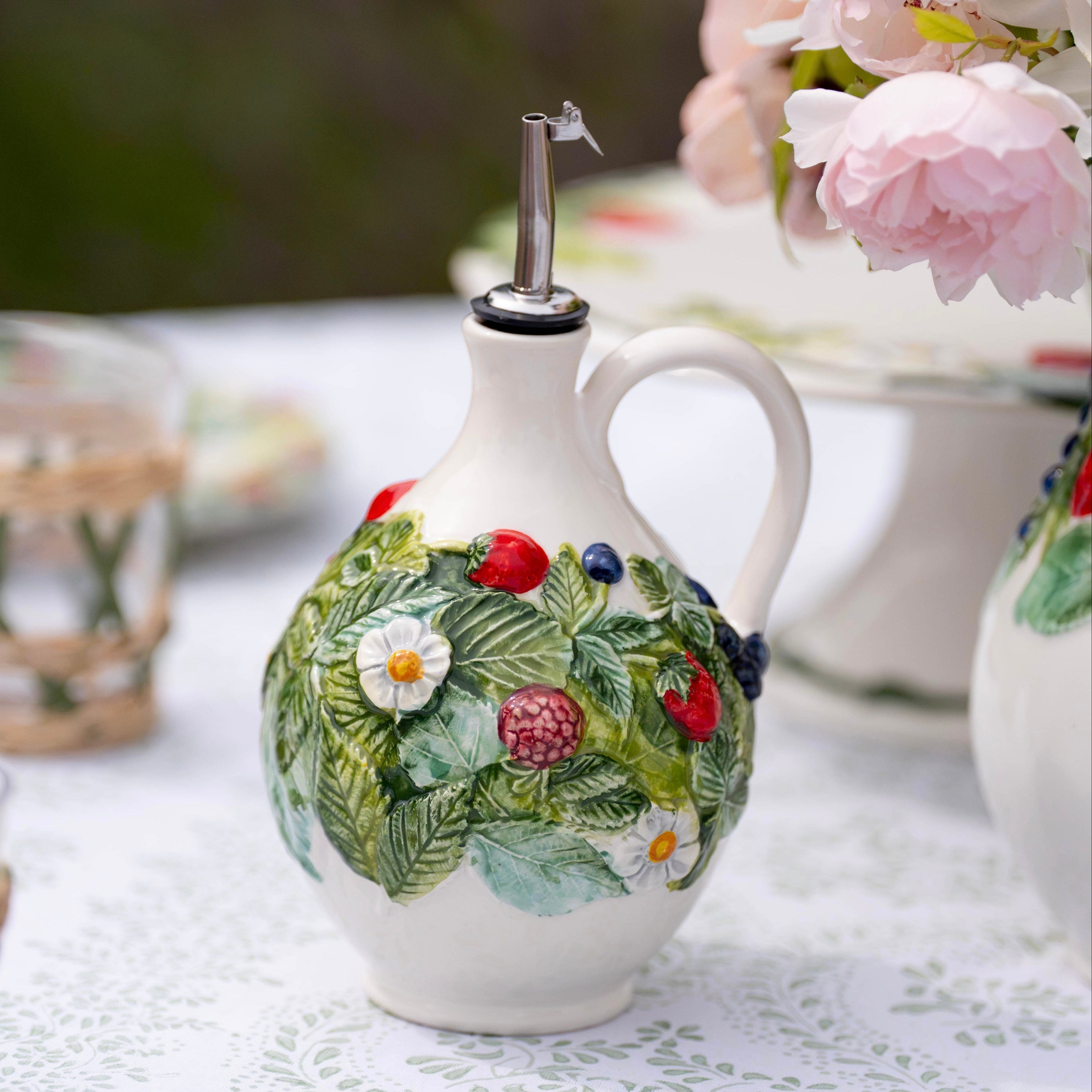 Wild Berries Oil Pourer