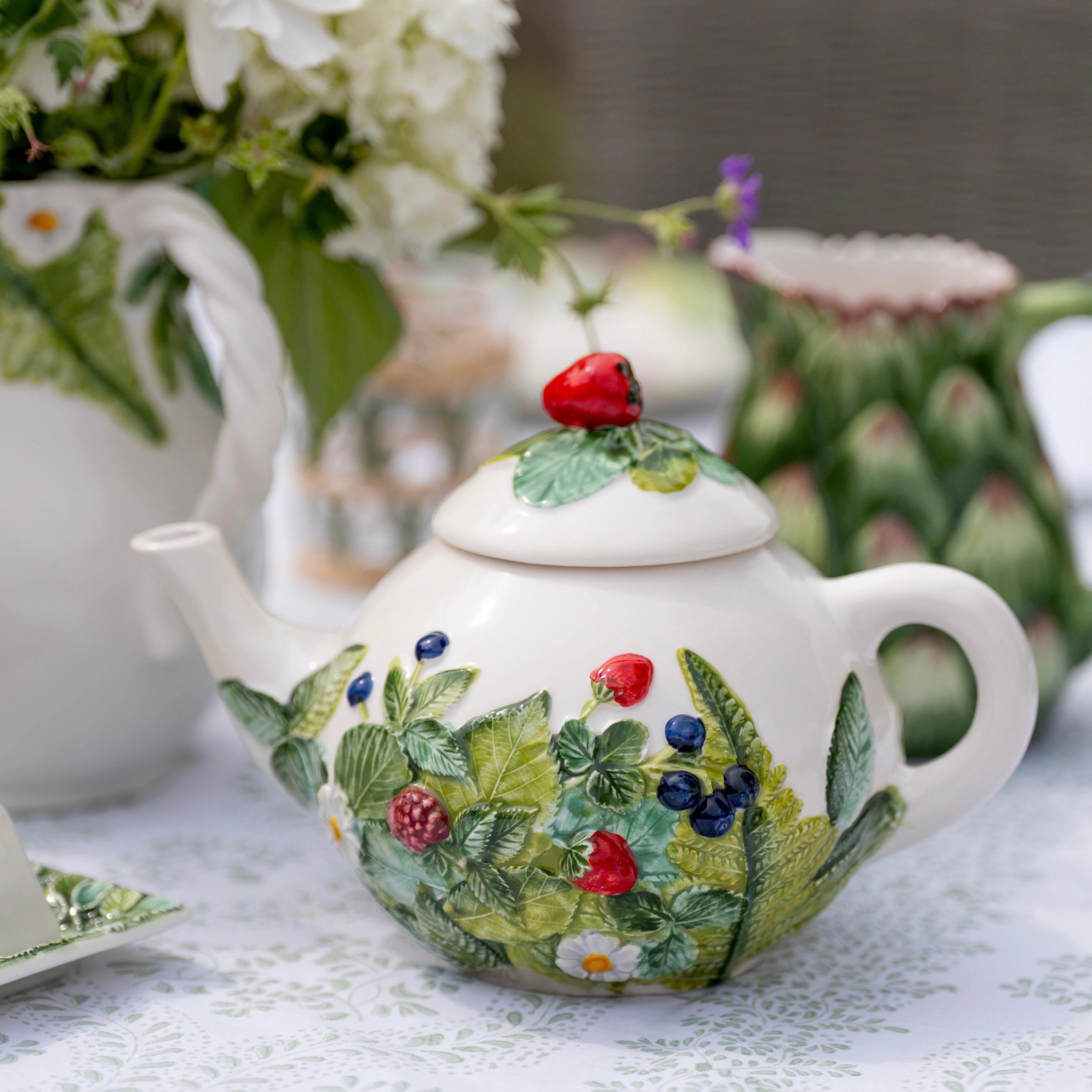 Wild Berries Tea Pot