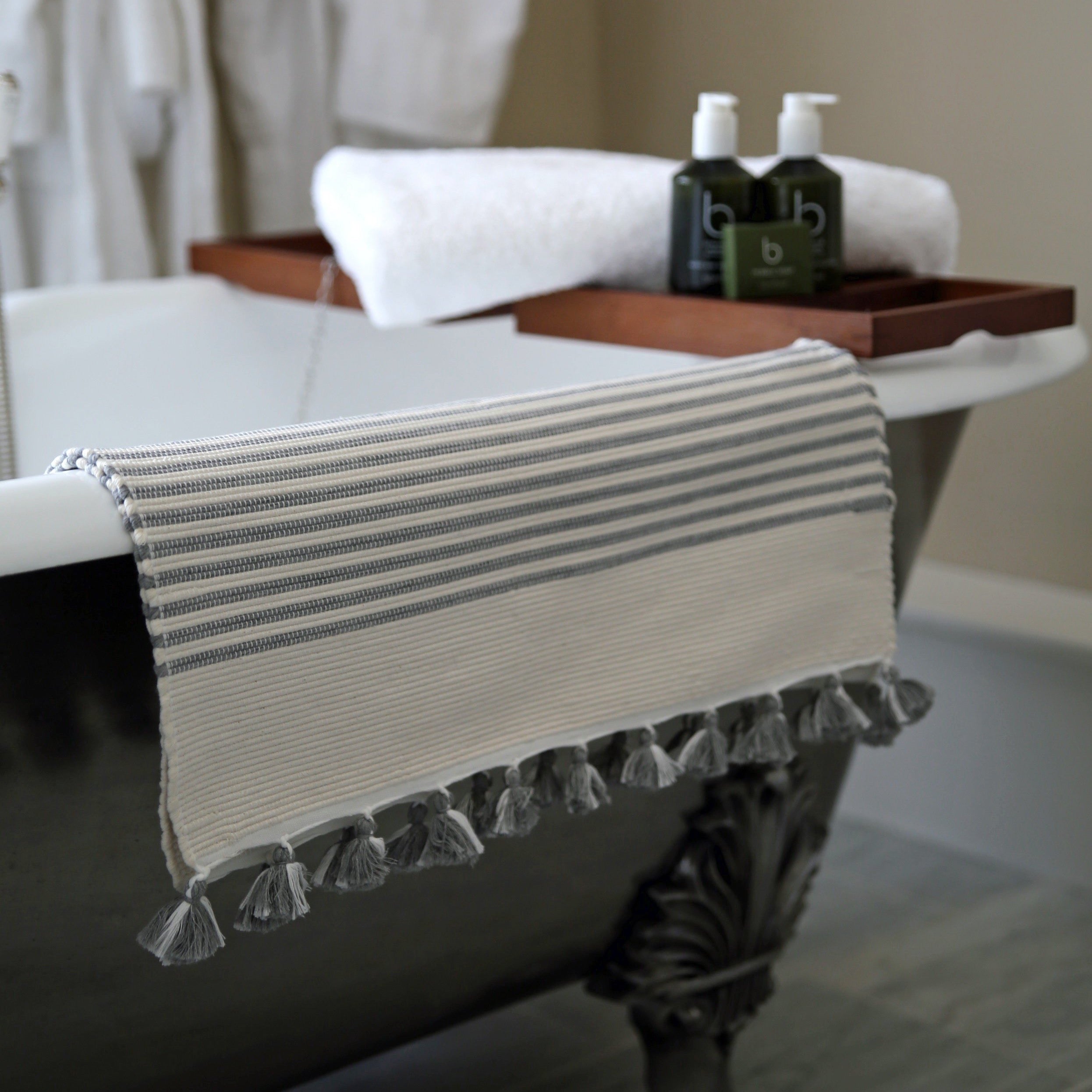 Pale Grey Handwoven Tasselled Bath Mat