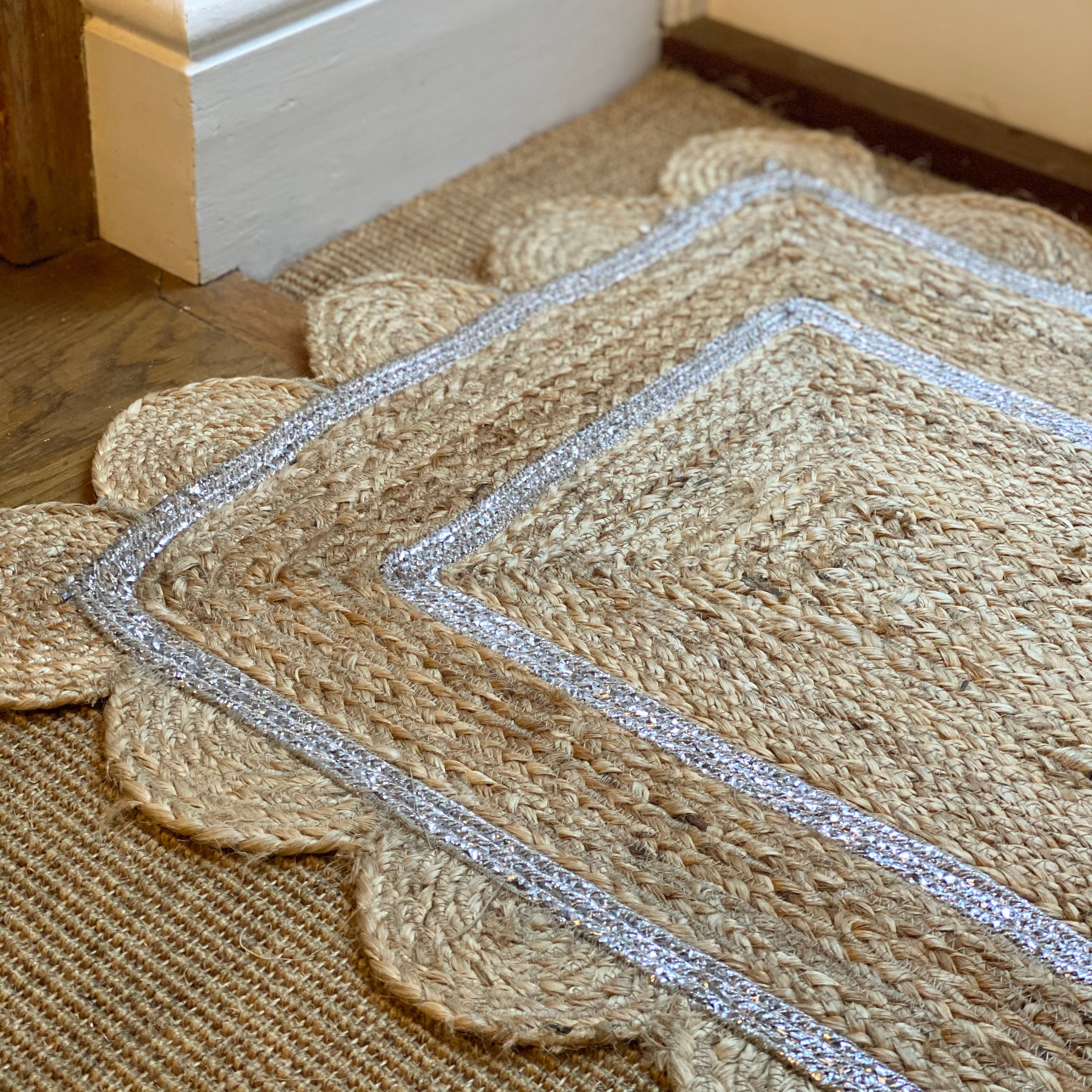 Scalloped Jute Doormat Silver