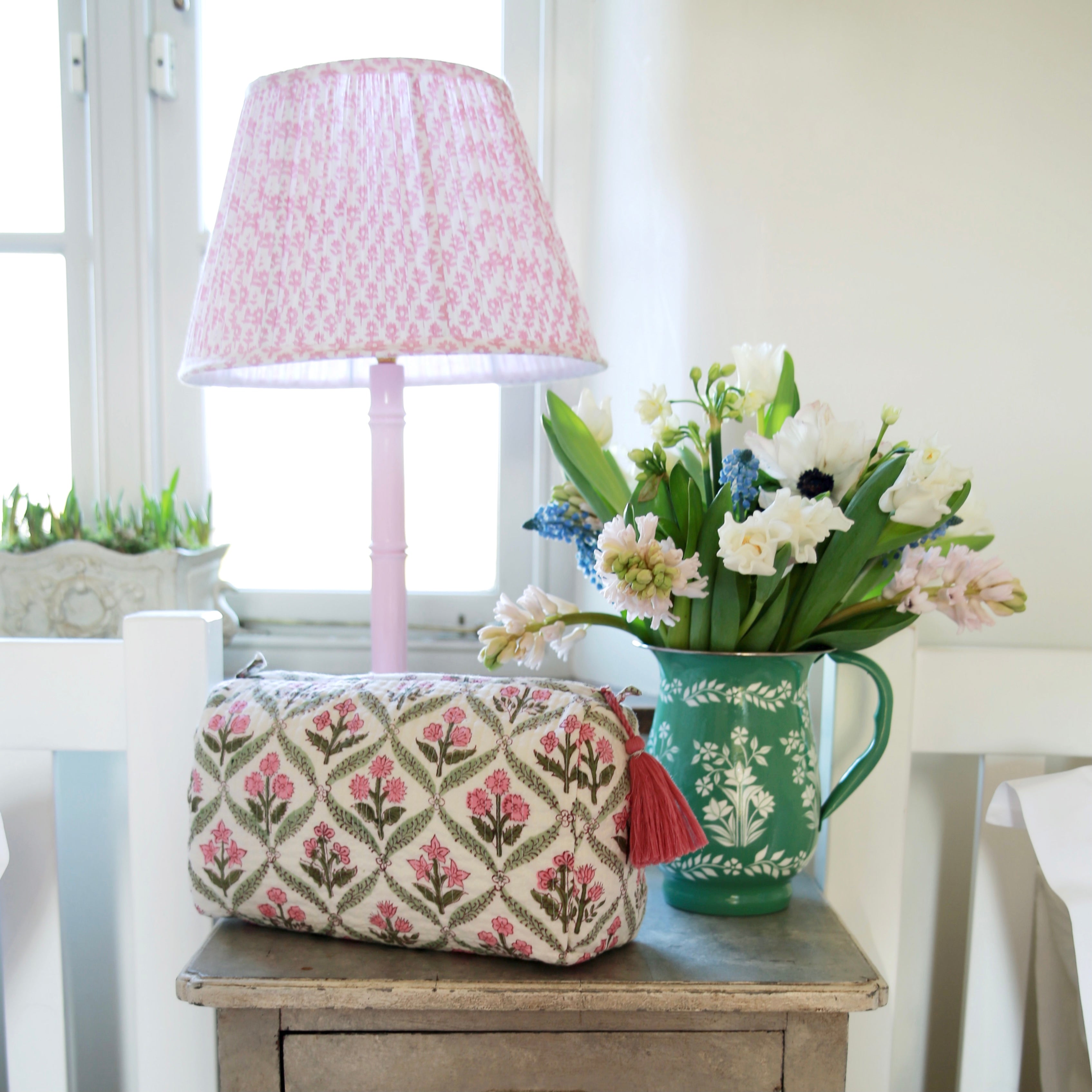 Pink and Green Trellis Handblocked Wash Bag