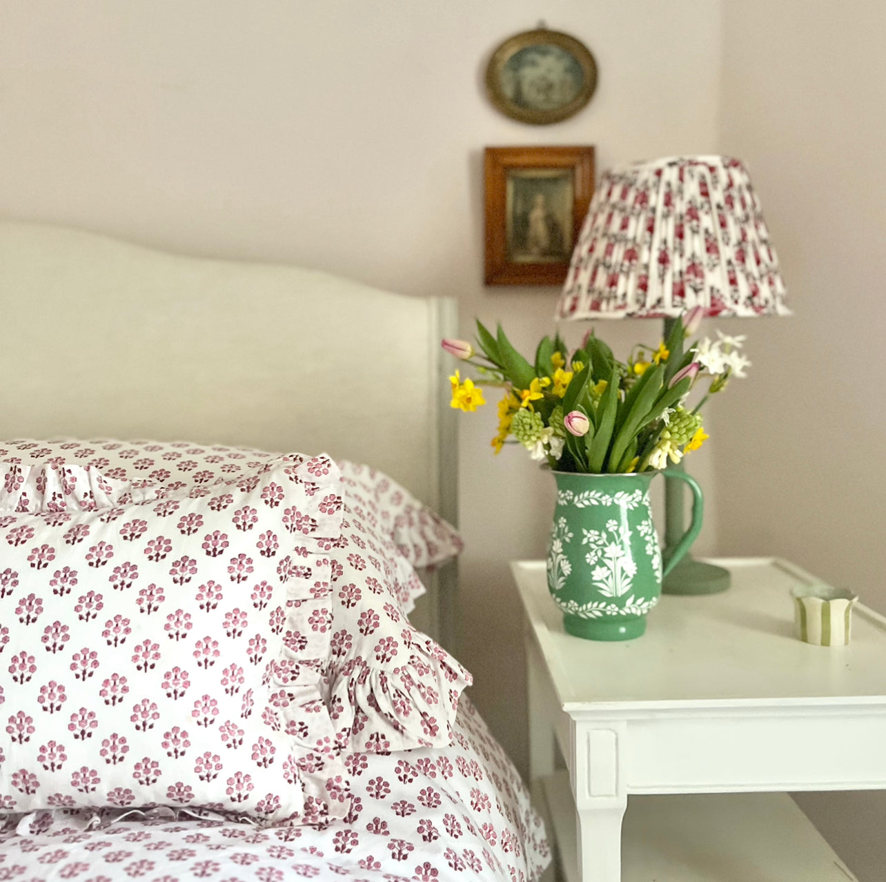 Pink Daphne Frilled Pillowcase