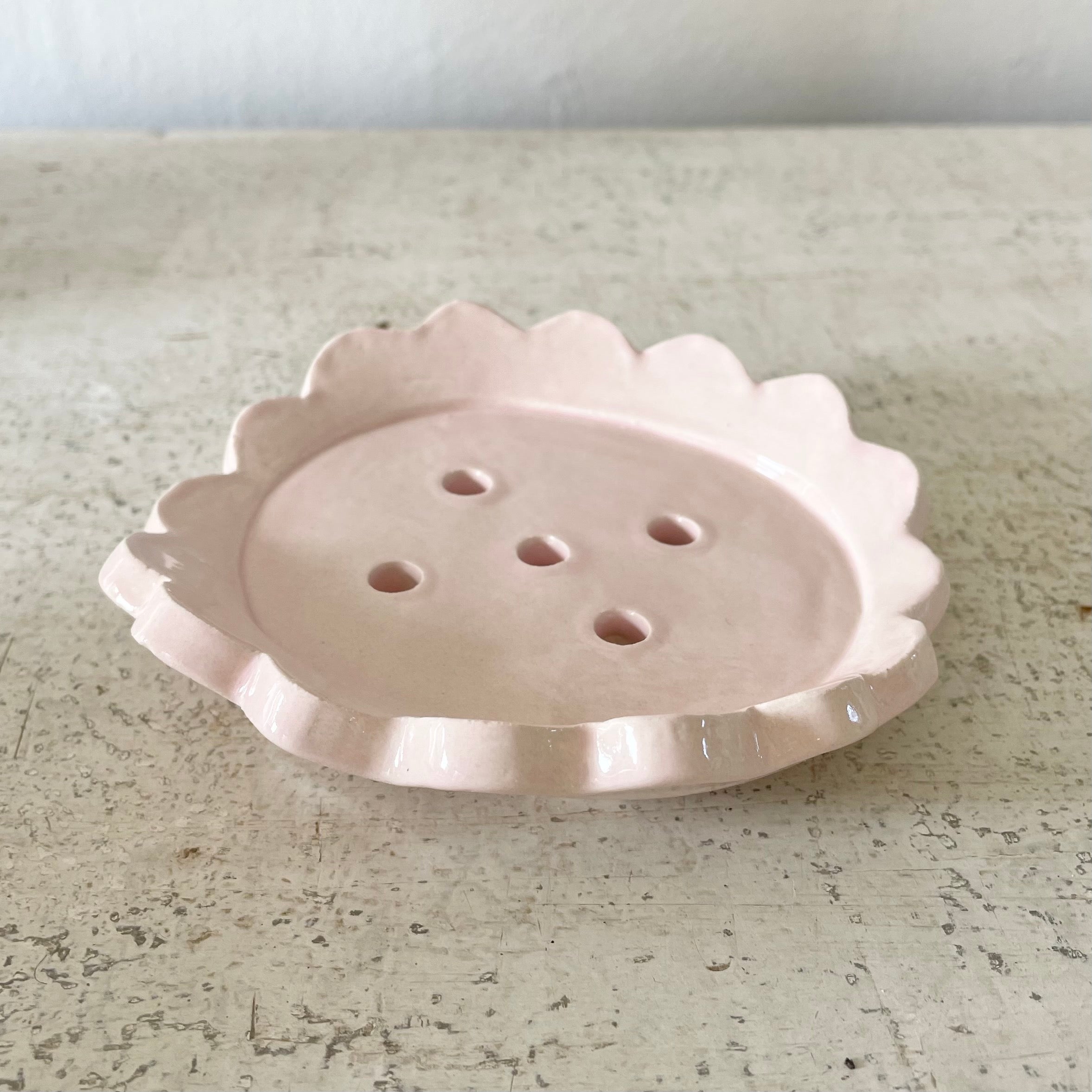 Pink Scalloped Soap Dish