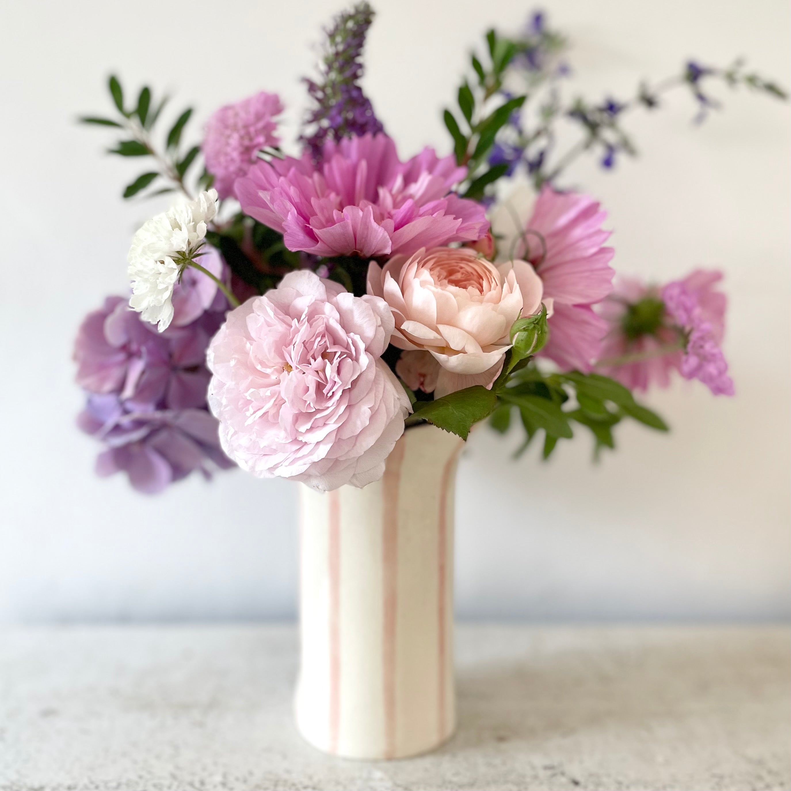 Daisy Scalloped Earthenware Vase Pink
